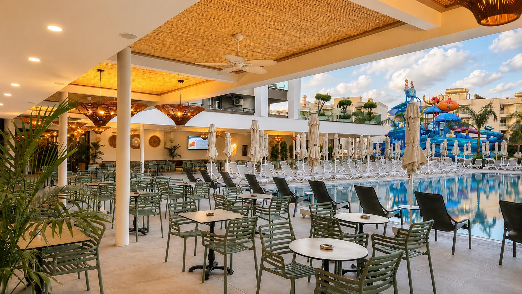 BLUE WAVE SUITE HOTEL