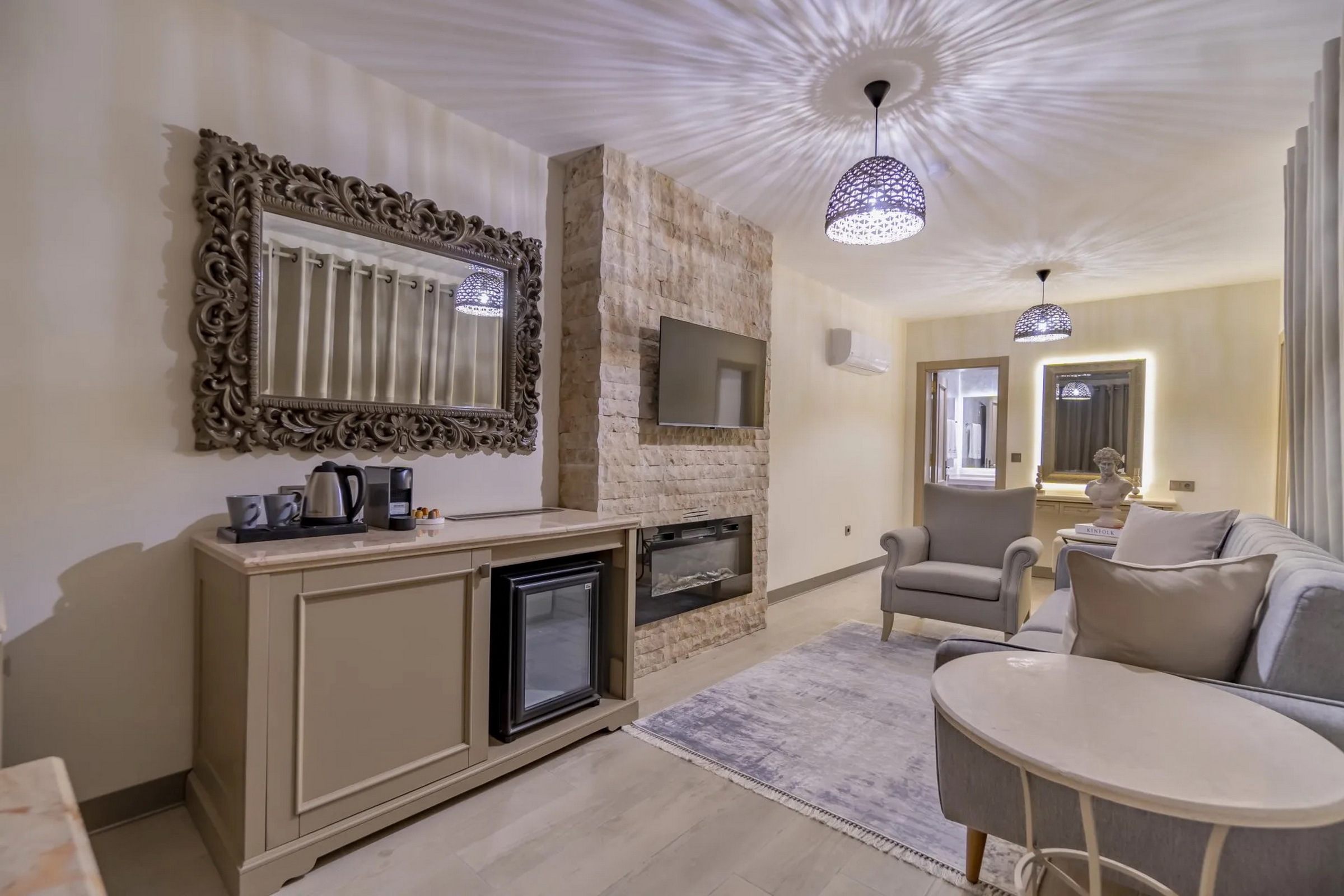 MANZARA BOUTIQUE HOTEL 12+