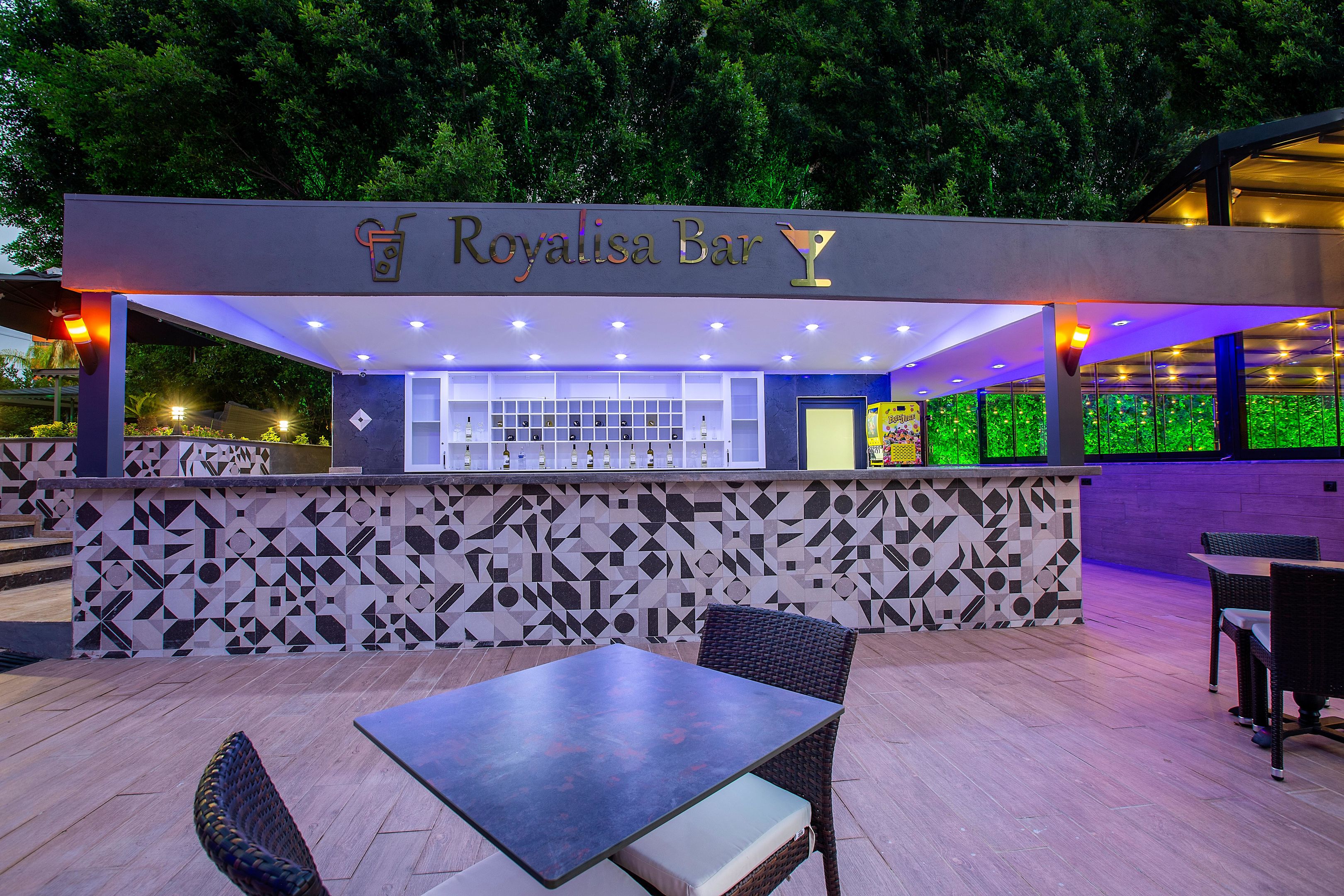 GRAND ALISA HOTEL