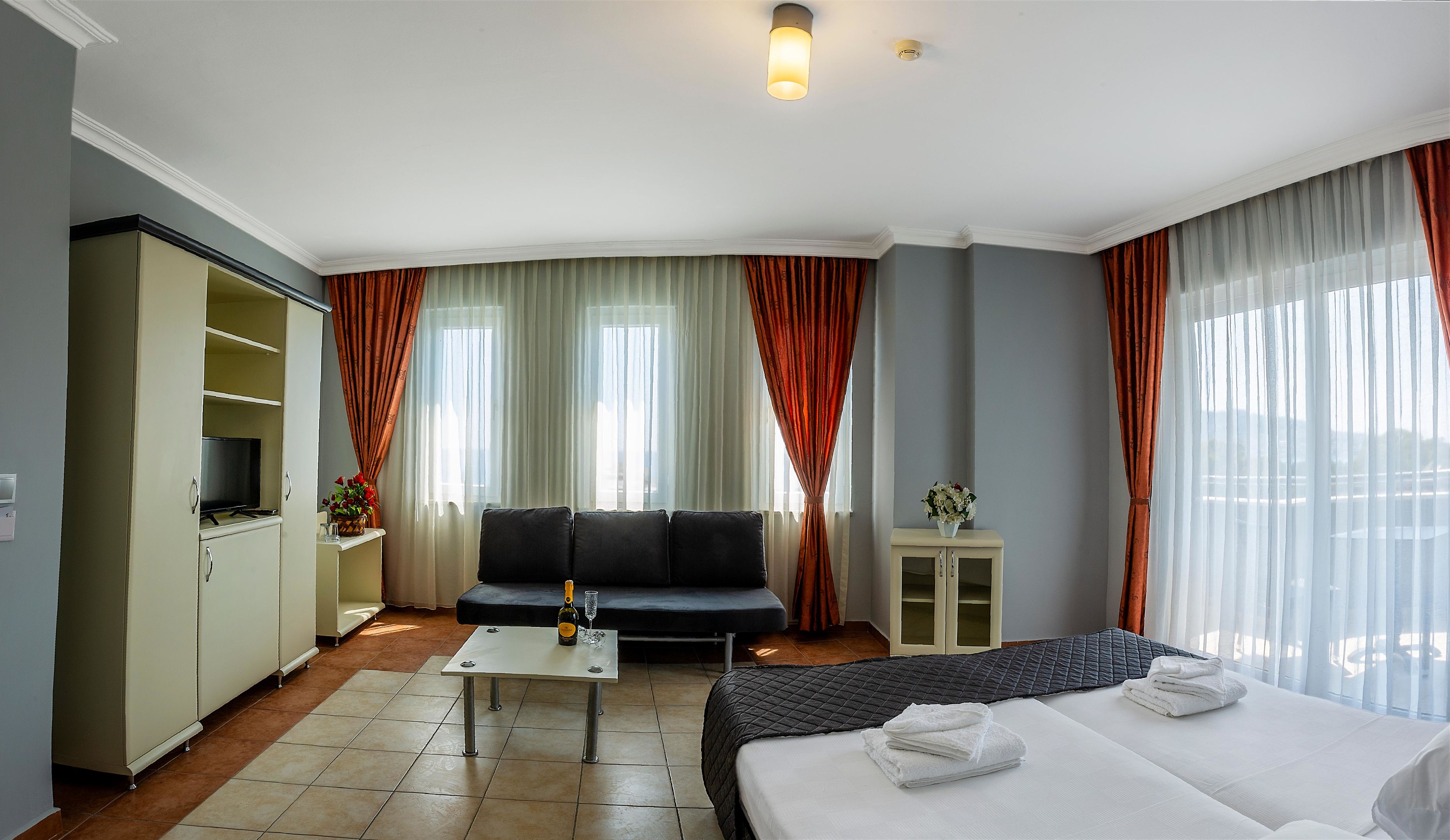 GRAND ALISA HOTEL