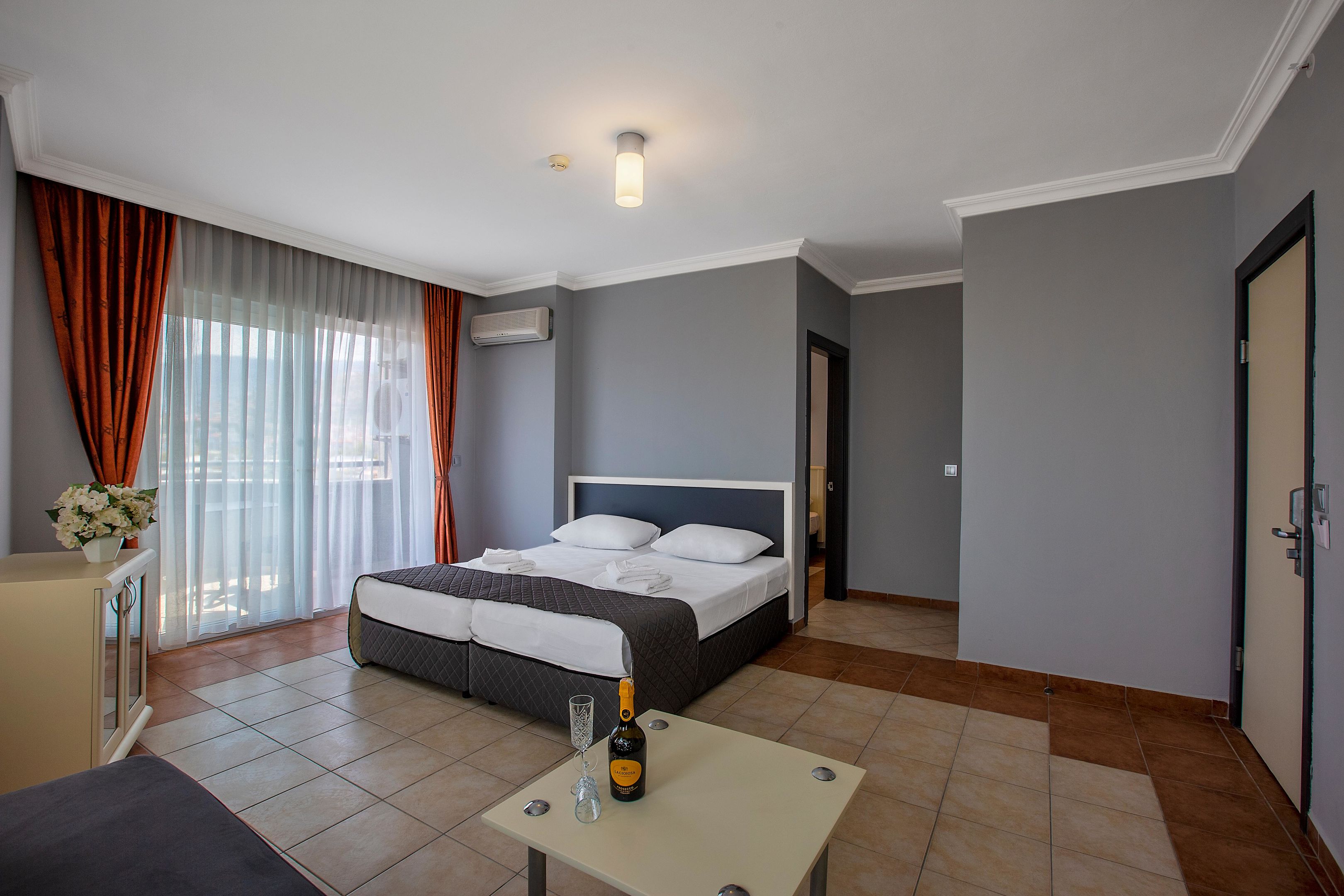 GRAND ALISA HOTEL