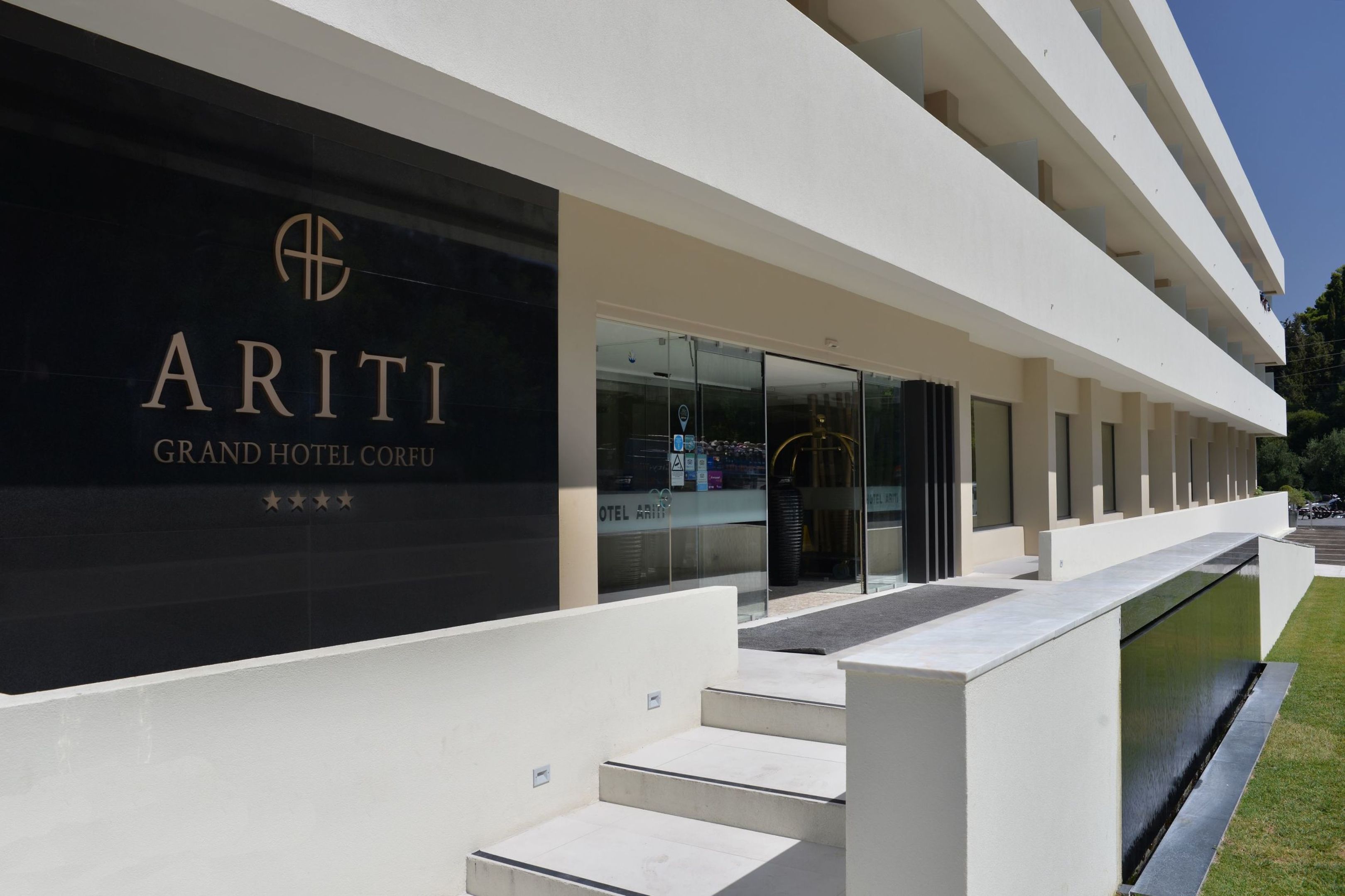 ARITI GRAND HOTEL