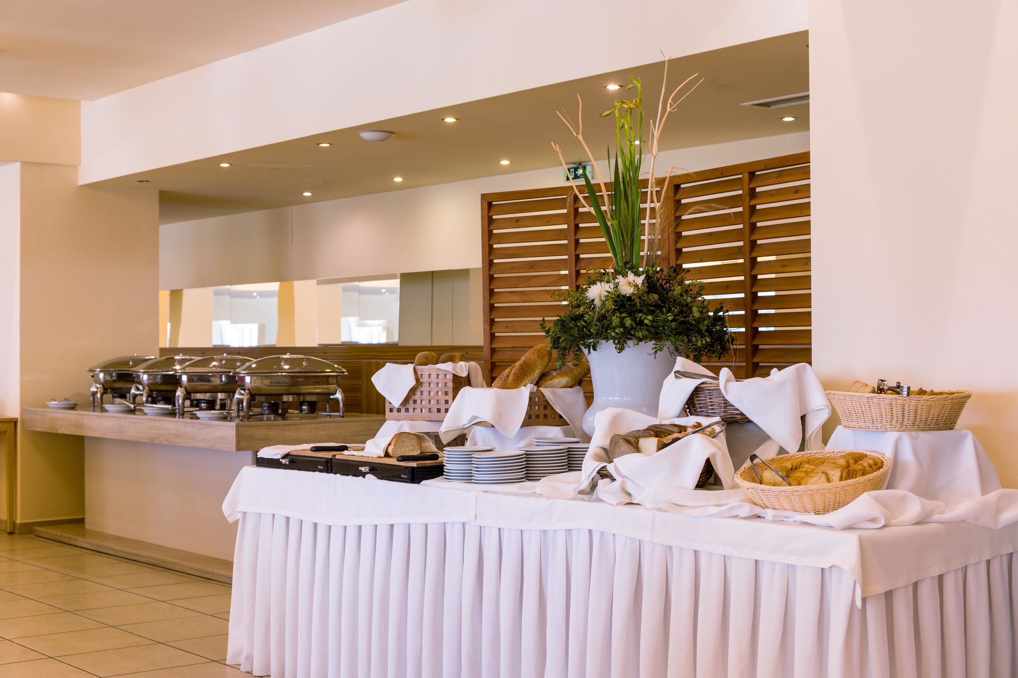 ARITI GRAND HOTEL