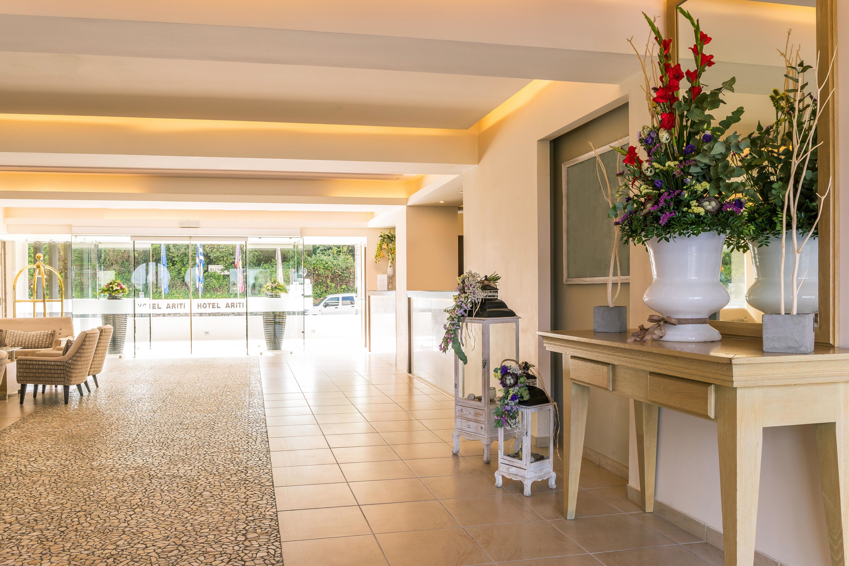 ARITI GRAND HOTEL