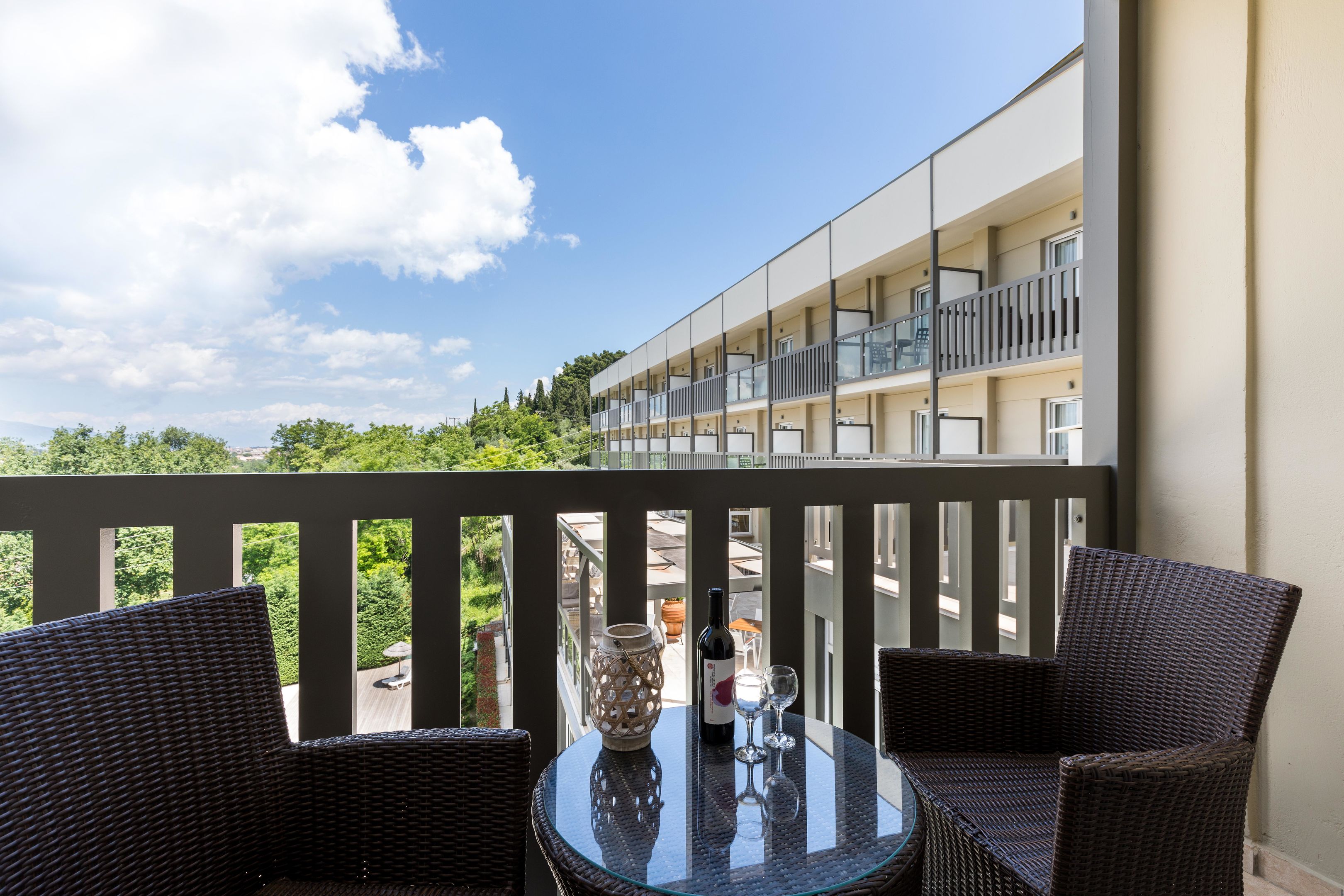 ARITI GRAND HOTEL