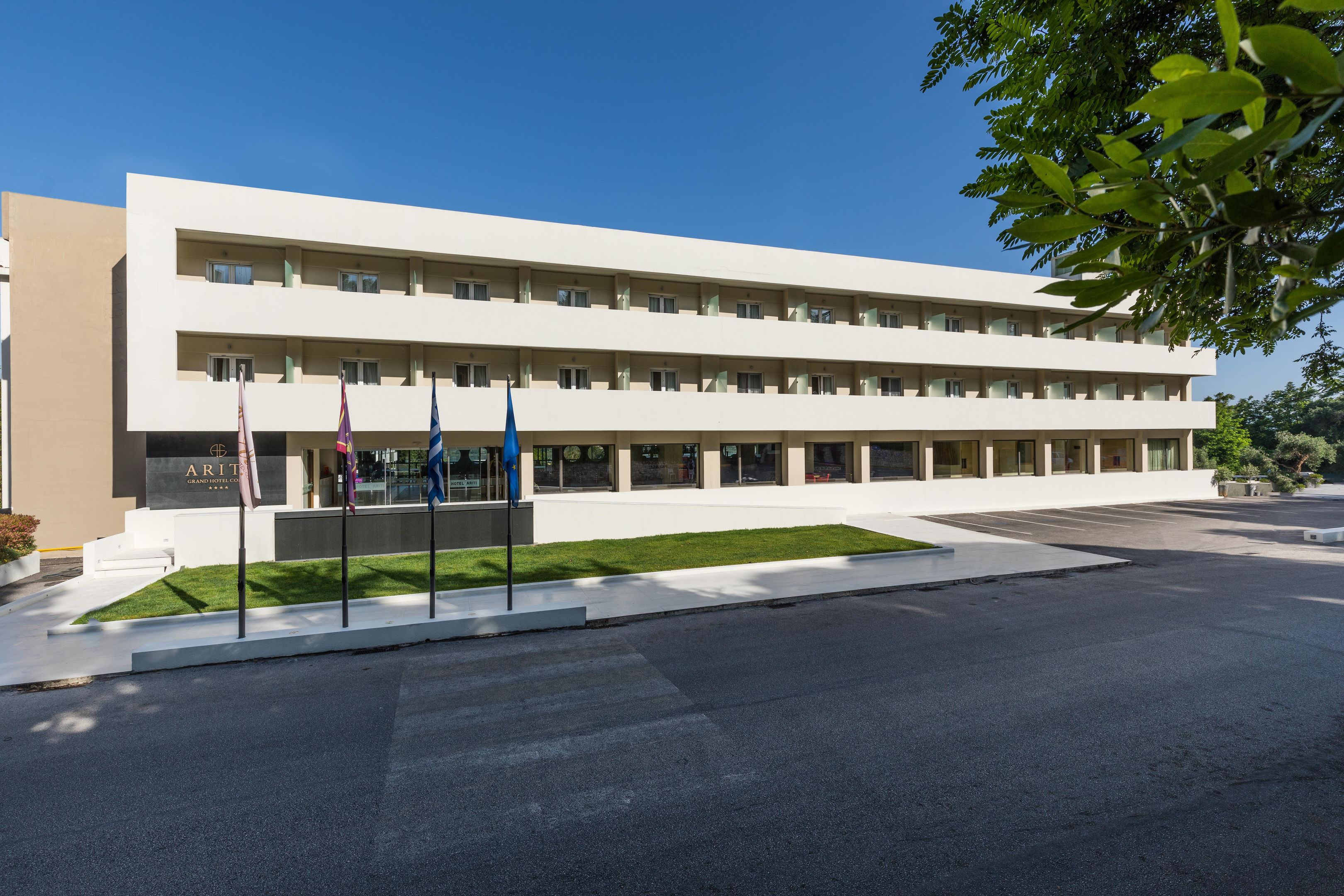 ARITI GRAND HOTEL