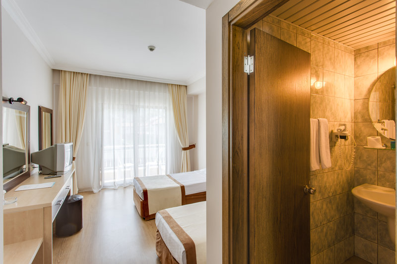 TU CASA GELIDONYA HOTEL