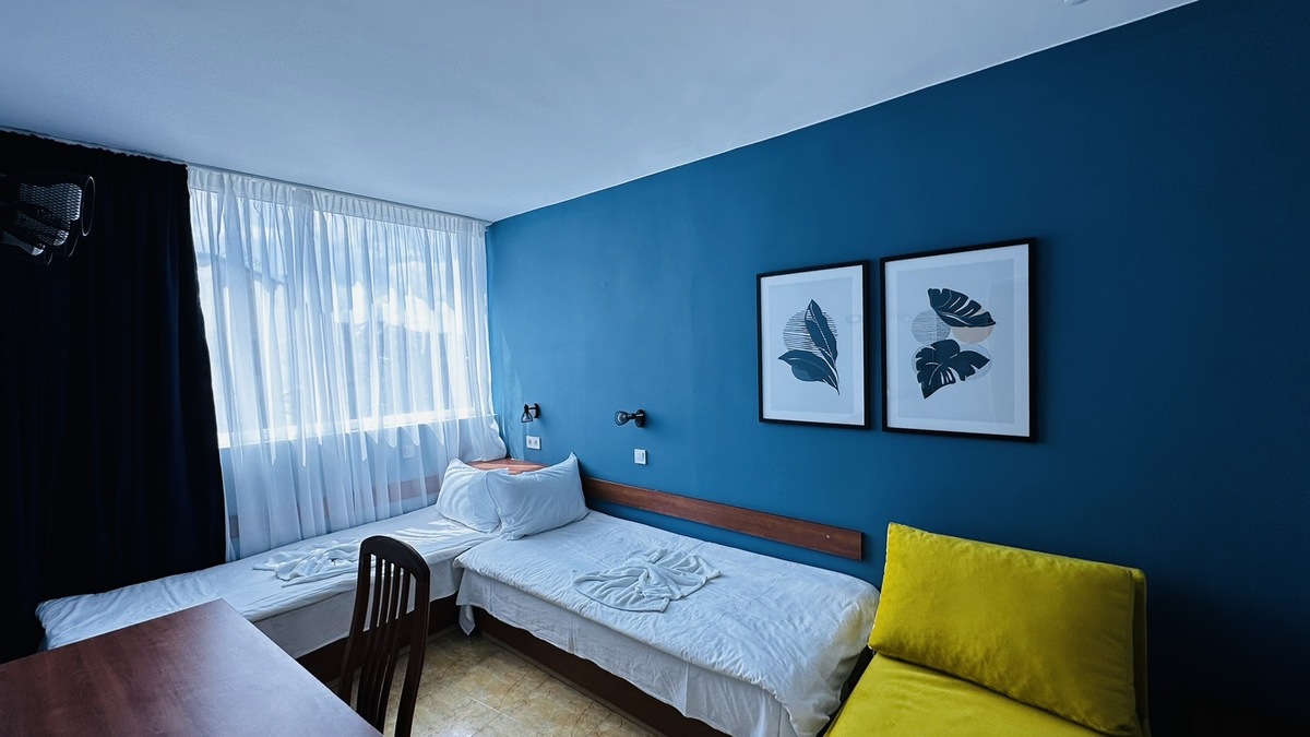 QUEEN NELLY HOTEL