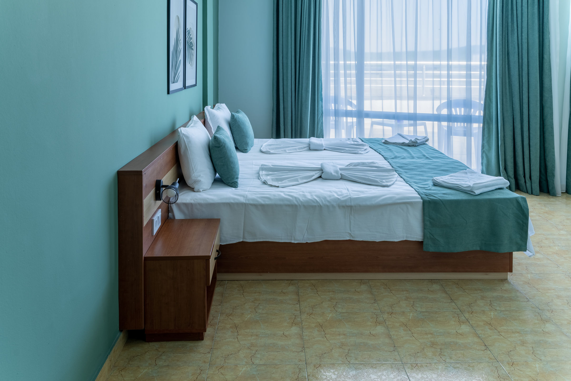 QUEEN NELLY HOTEL
