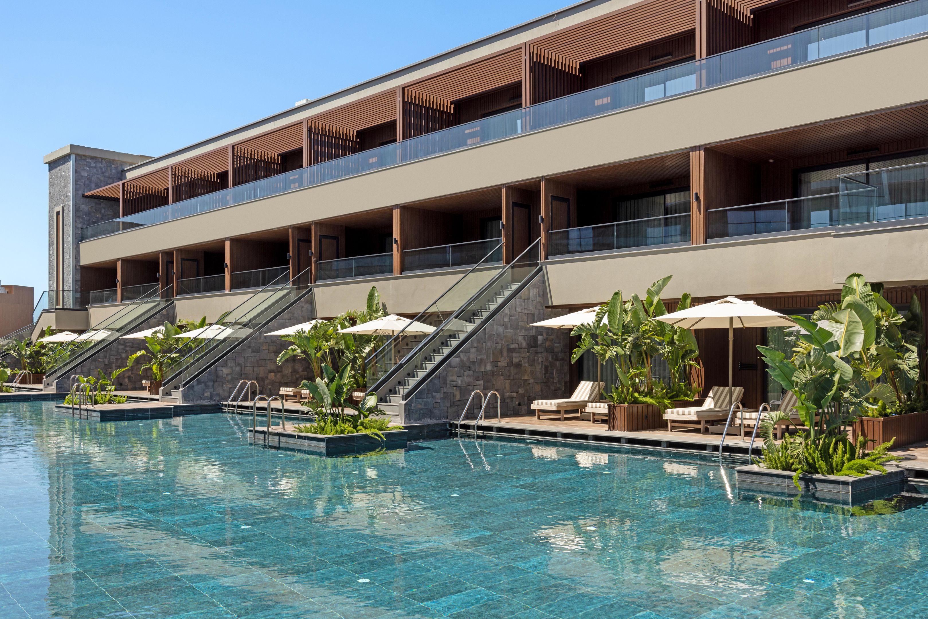 JACARANDA LUXURY RESORT