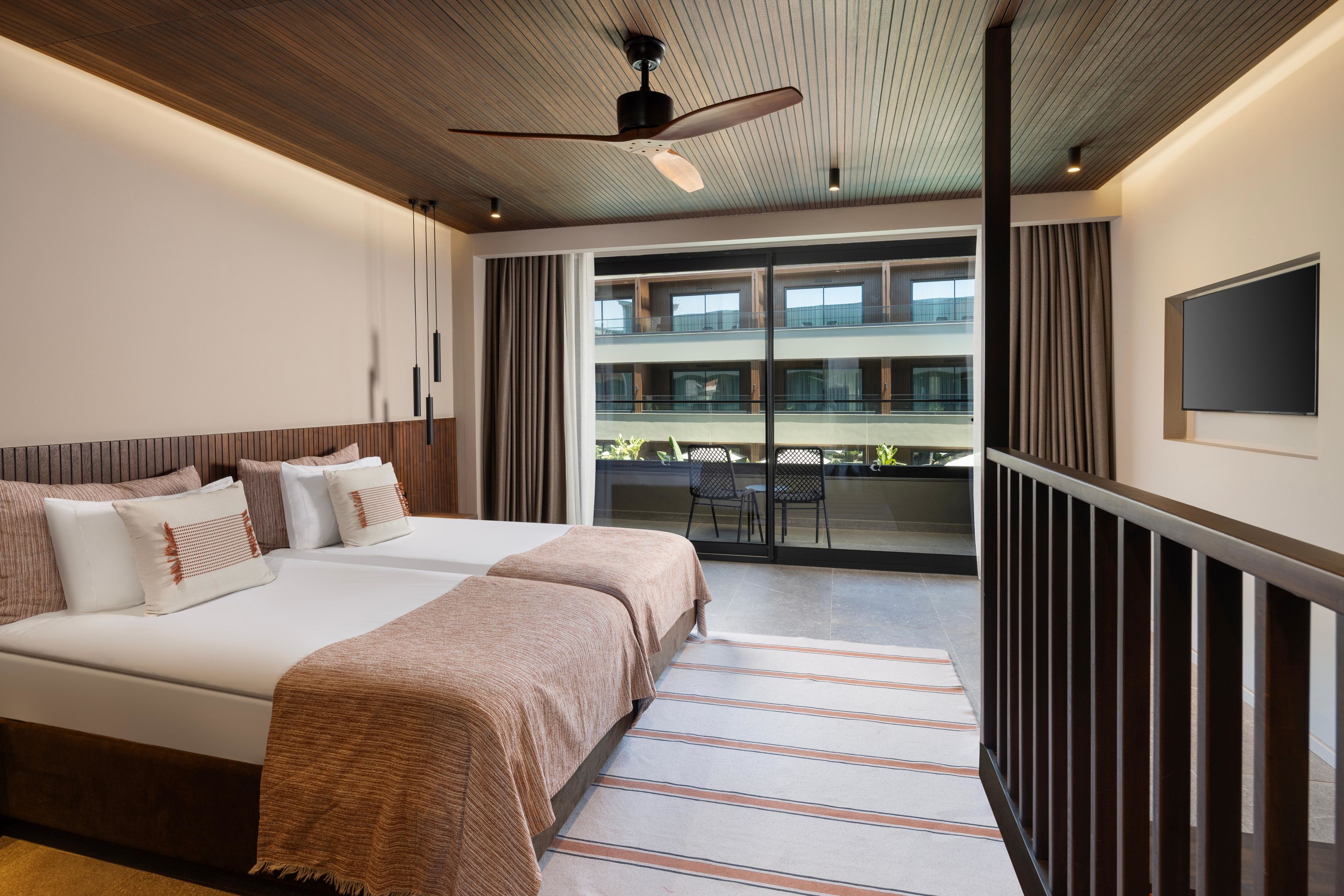 JACARANDA LUXURY RESORT