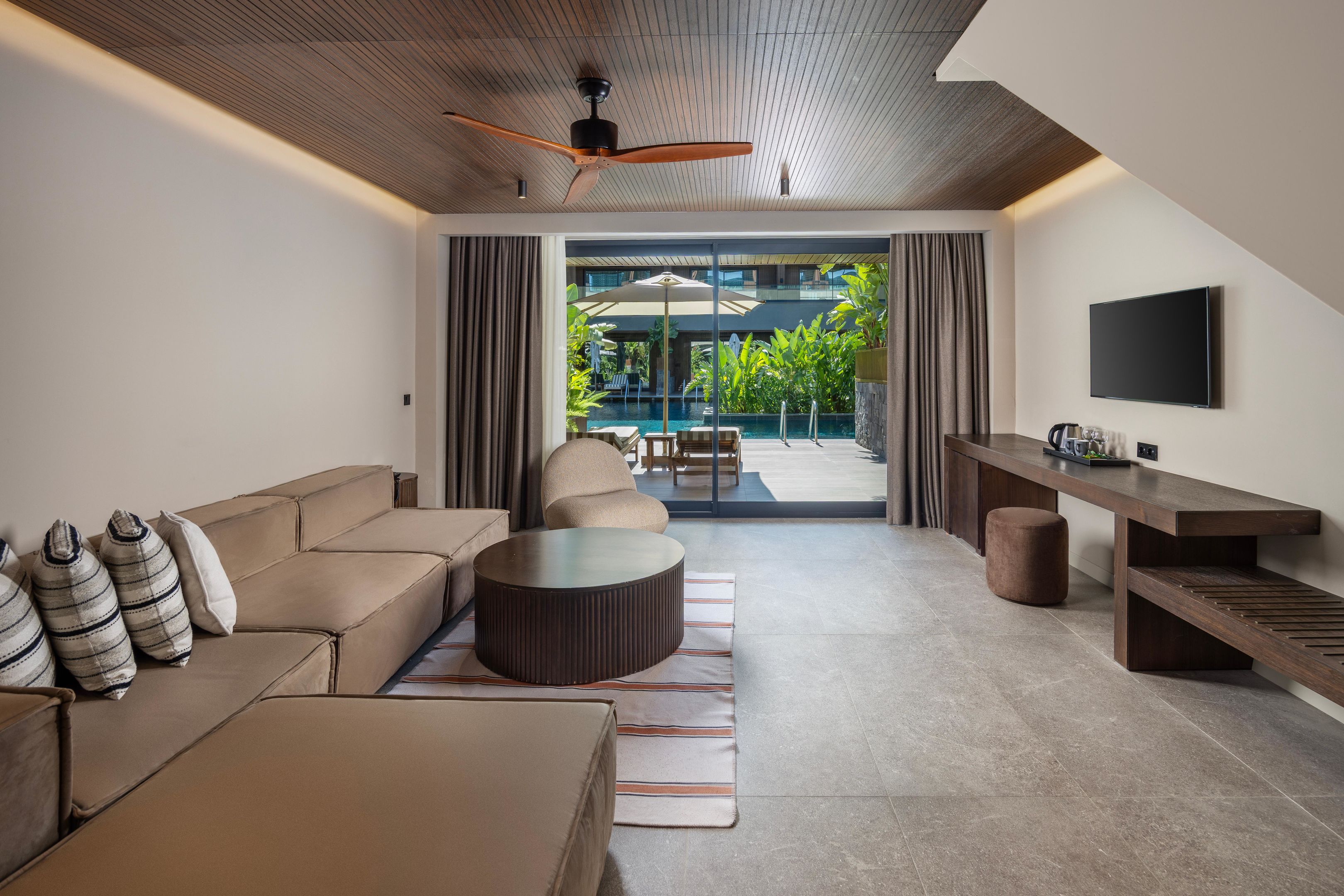 JACARANDA LUXURY RESORT