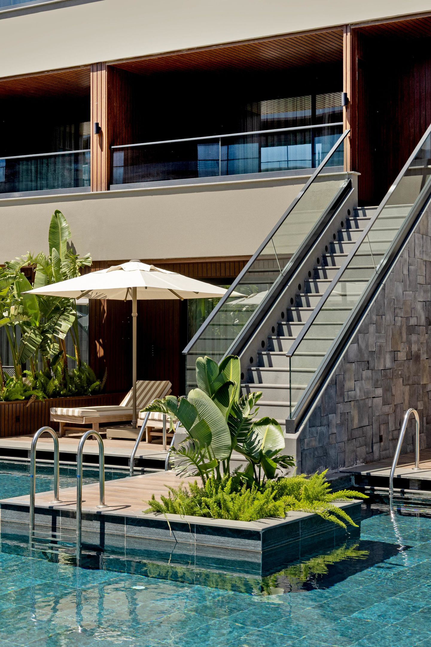 JACARANDA LUXURY RESORT