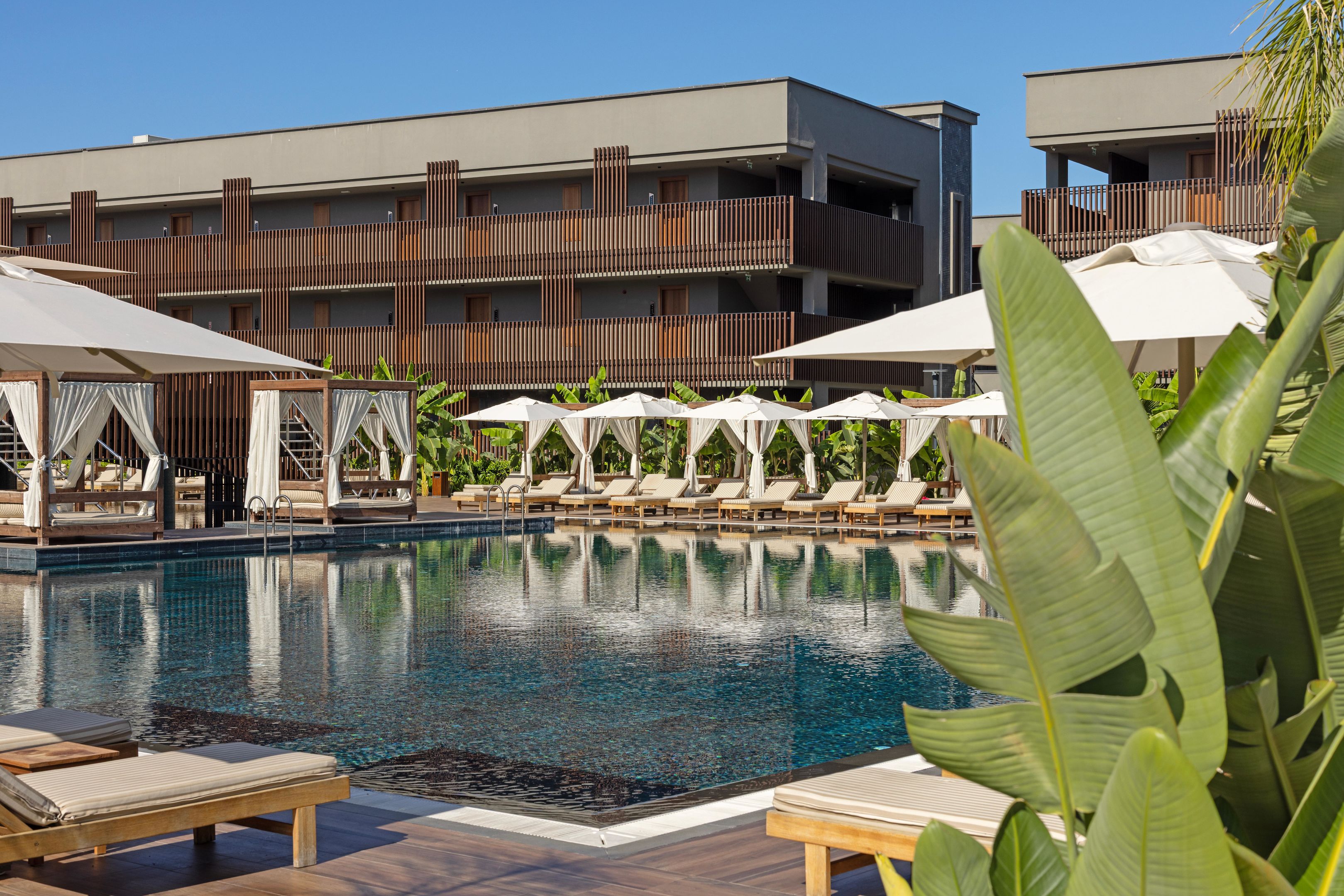 JACARANDA LUXURY RESORT