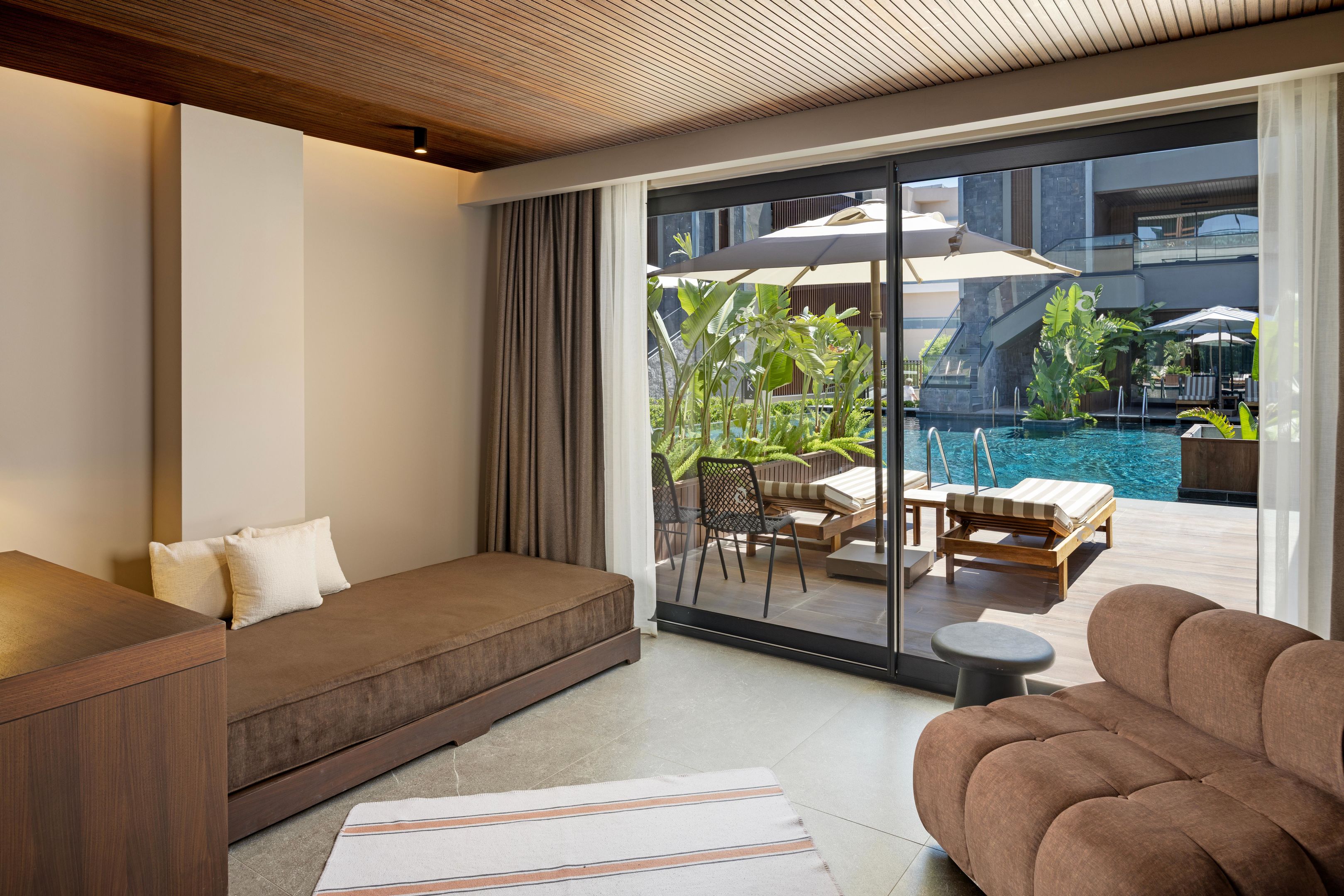 JACARANDA LUXURY RESORT