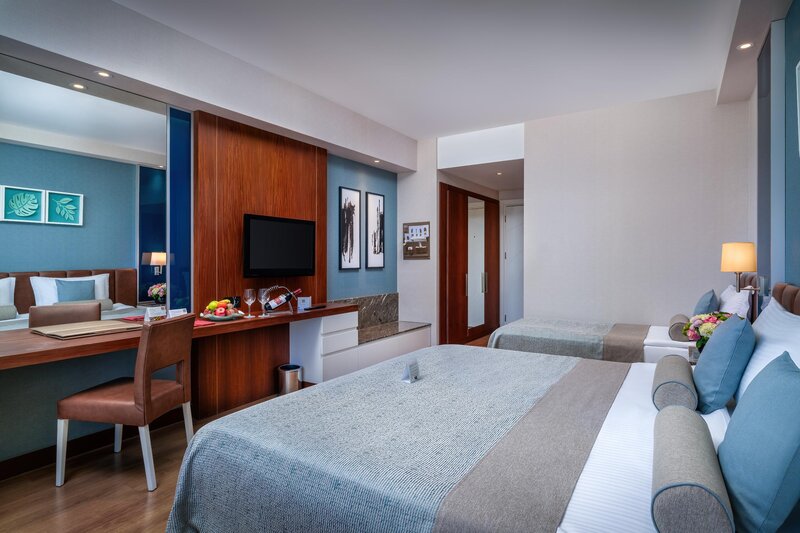 BAIA HOTEL LARA