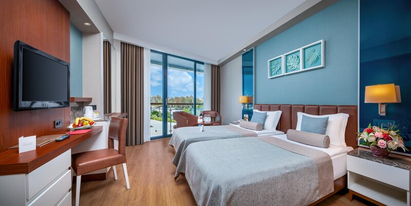 BAIA HOTEL LARA