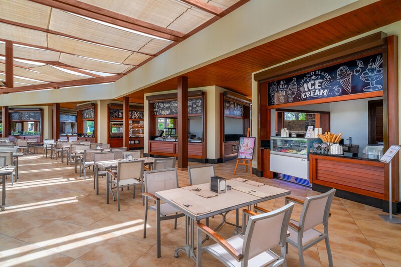 BAIA HOTEL LARA