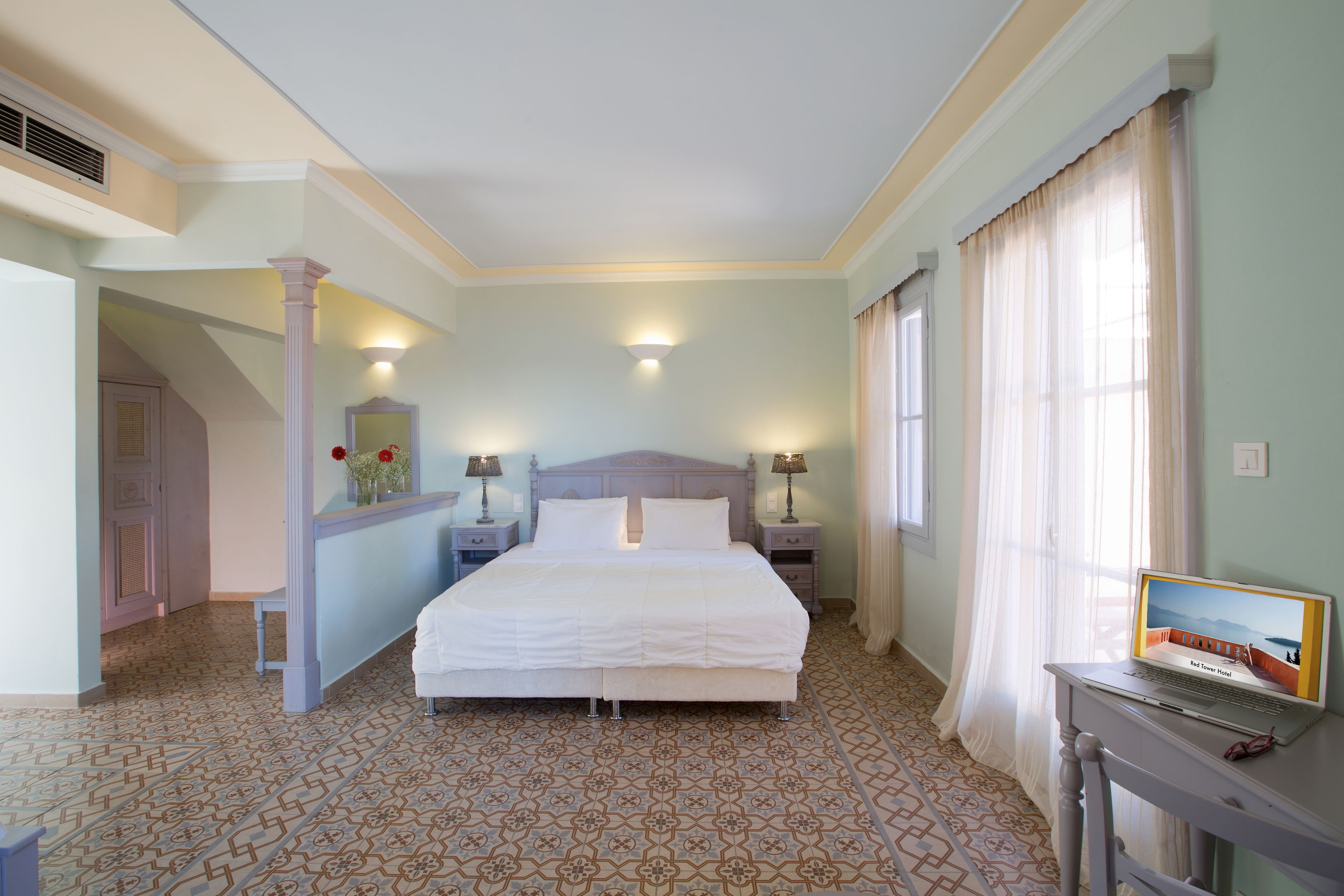 RED TOWER HOTEL - SUITES
