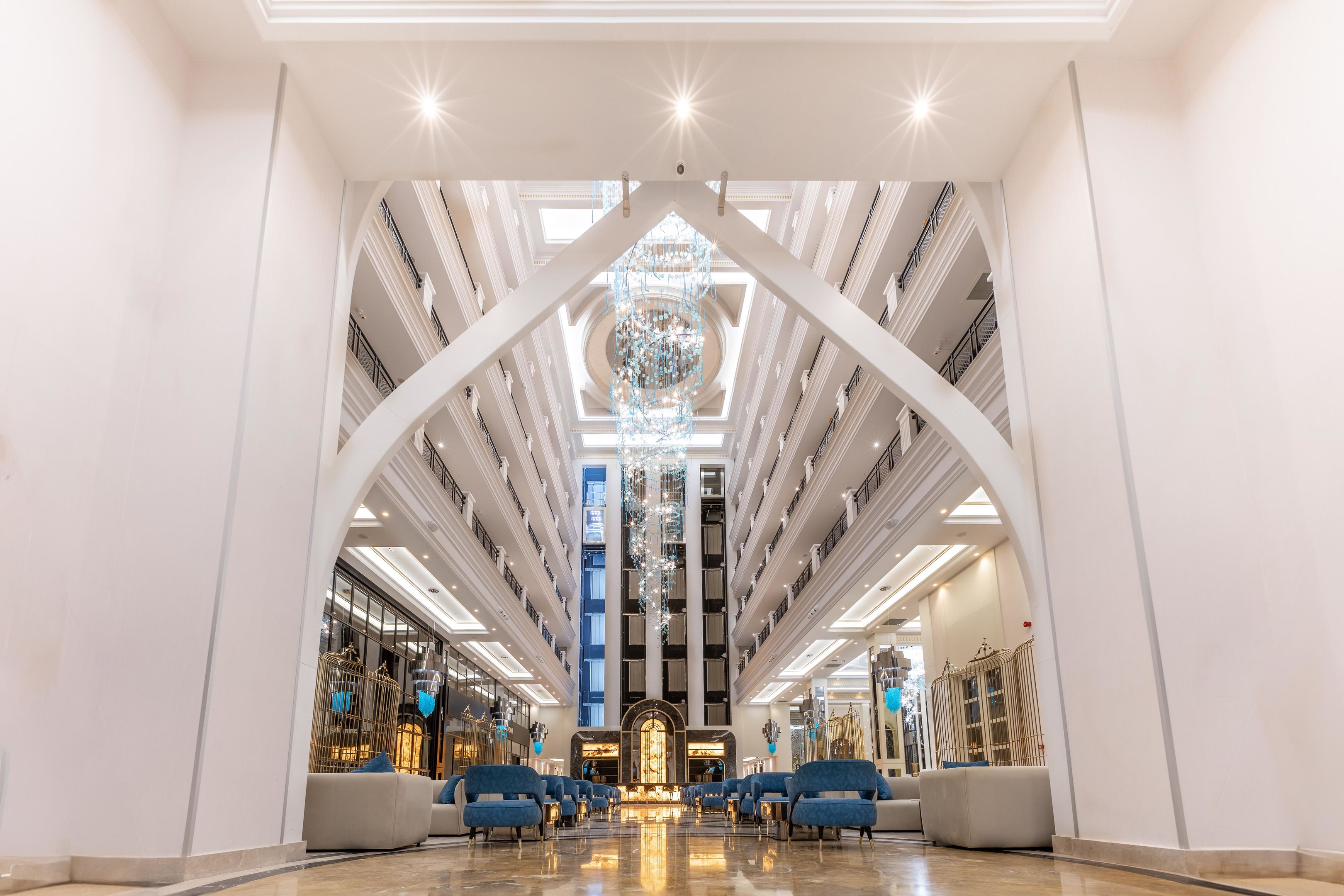 SERENITY QUEEN HOTEL