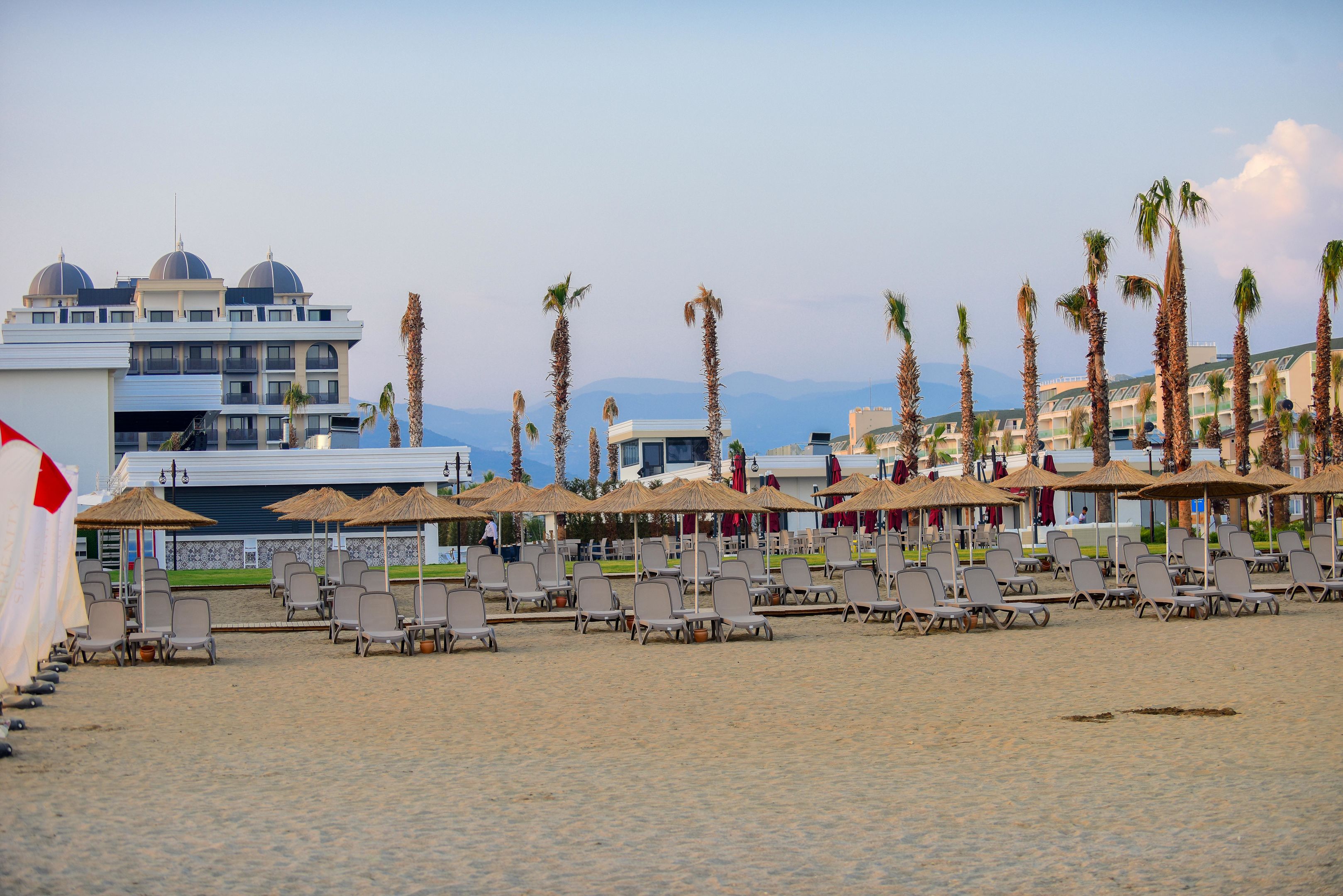 SERENITY QUEEN HOTEL