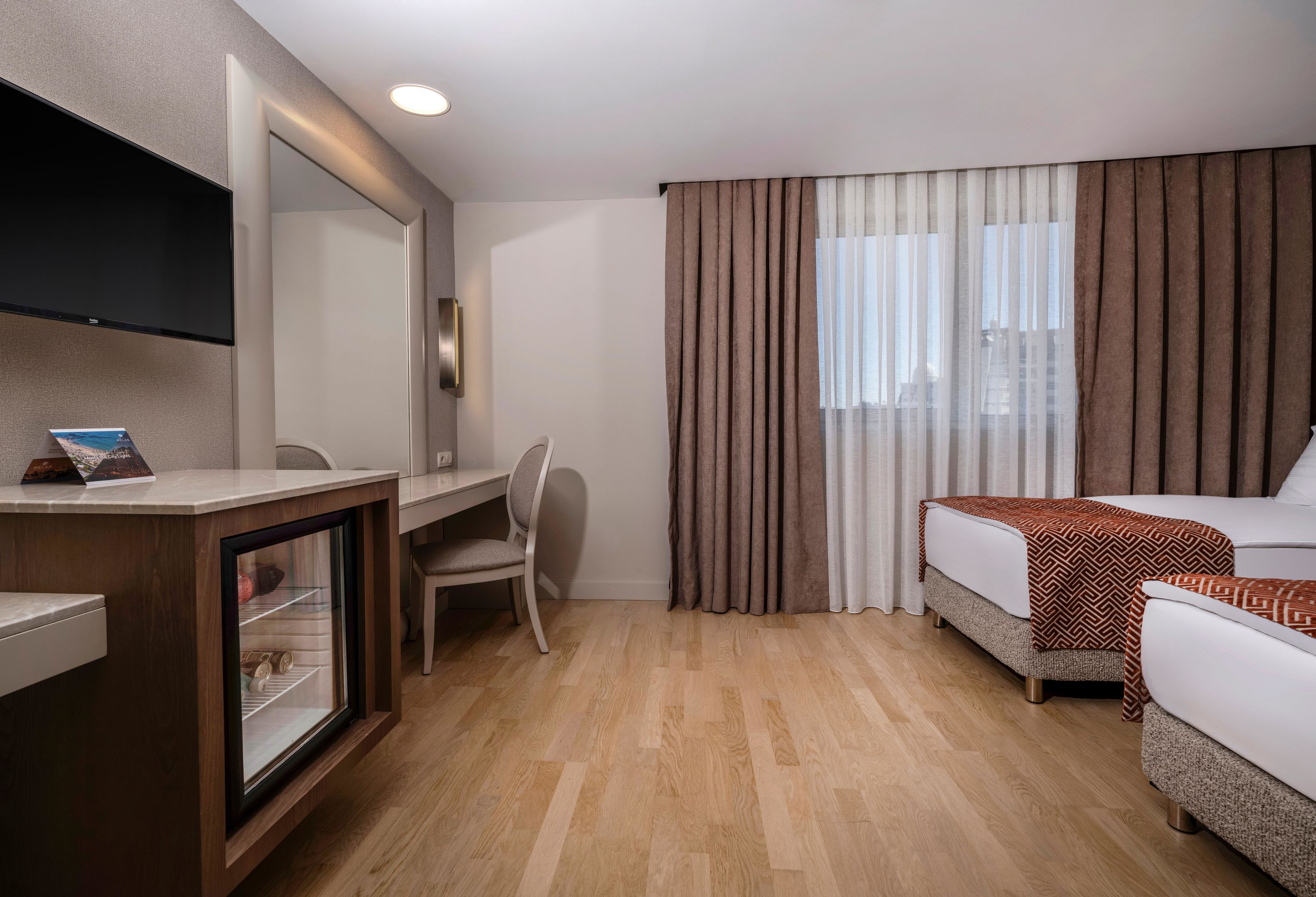 MELAS HOTEL LARA