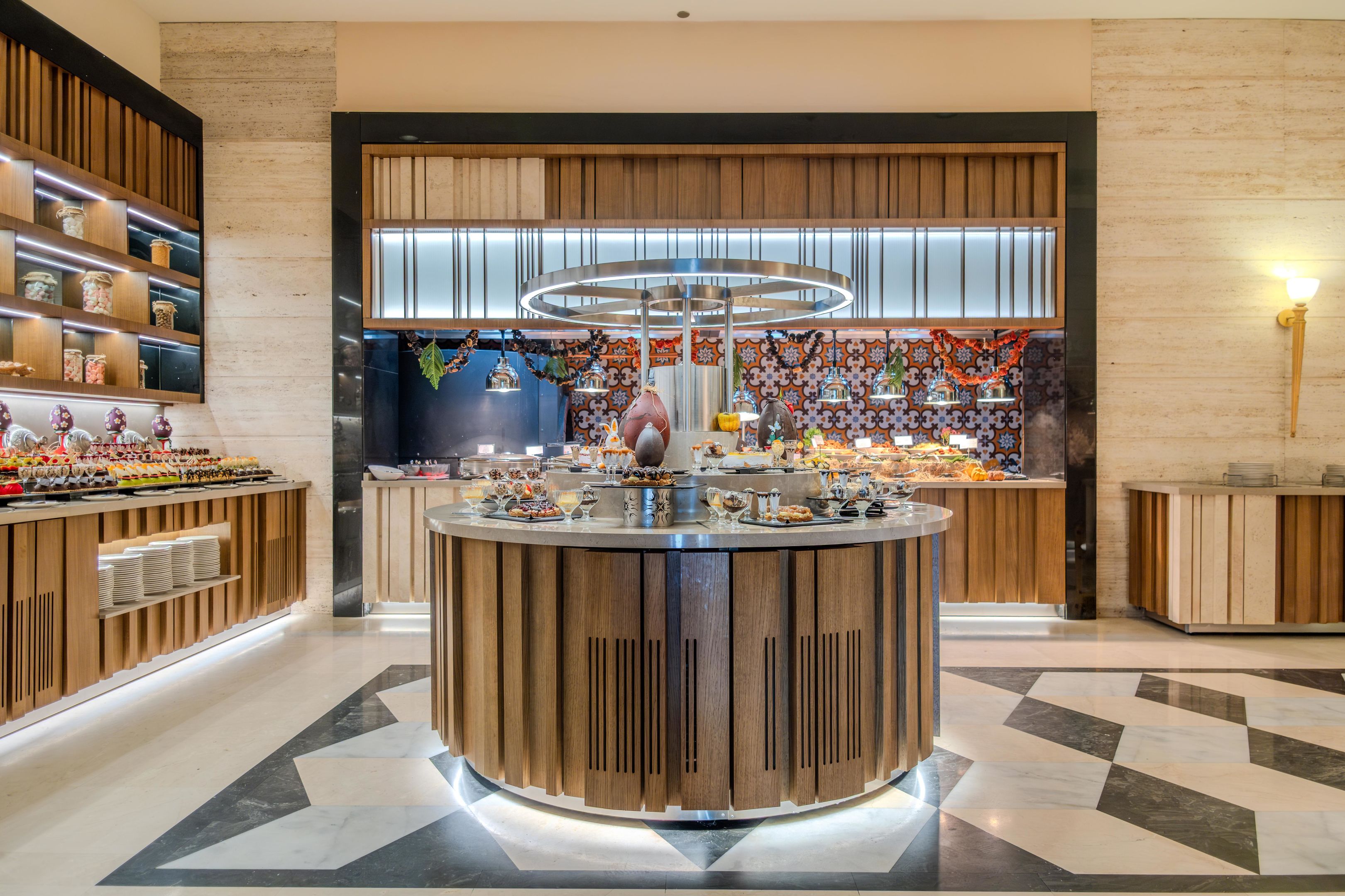 MELAS HOTEL LARA