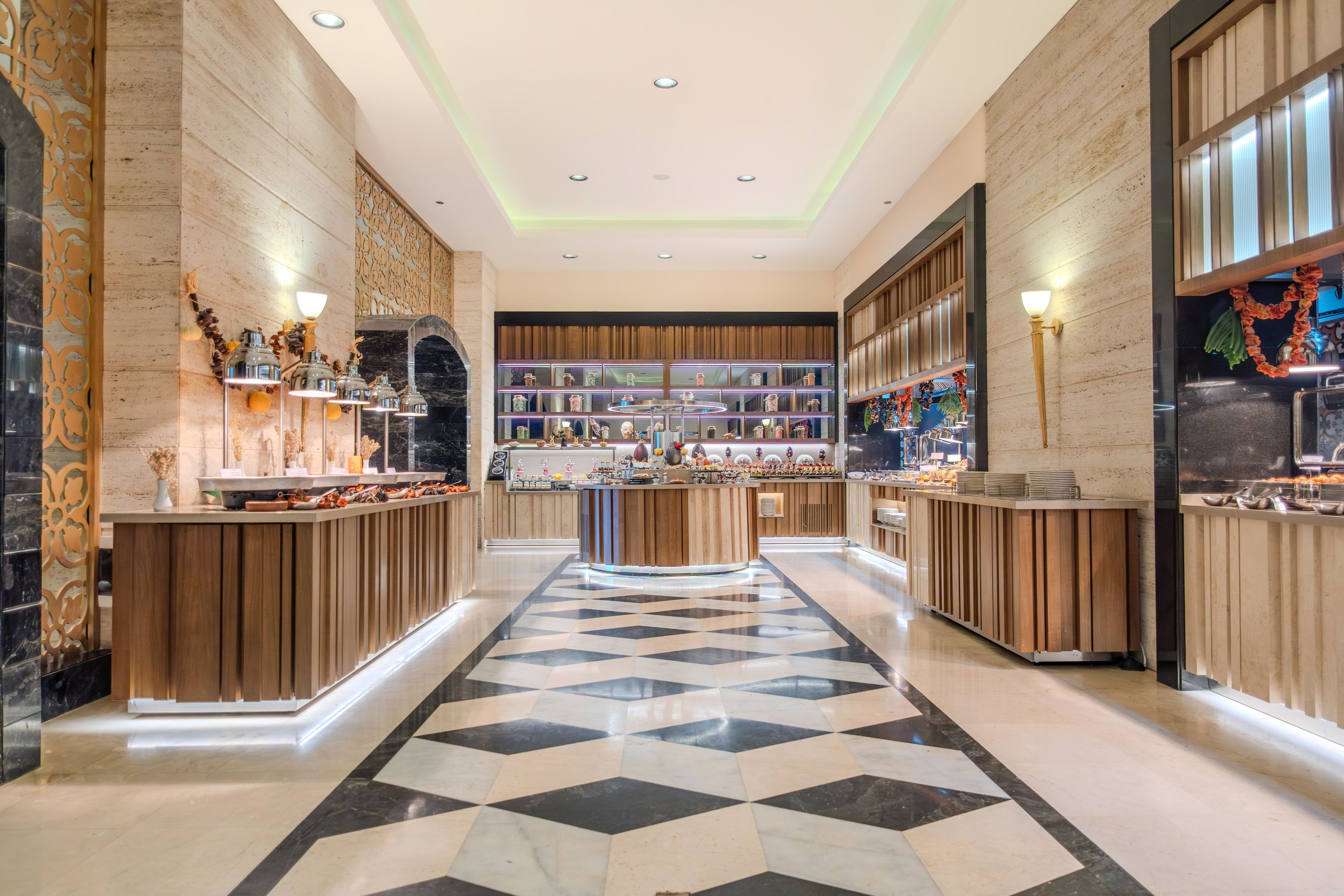 MELAS HOTEL LARA