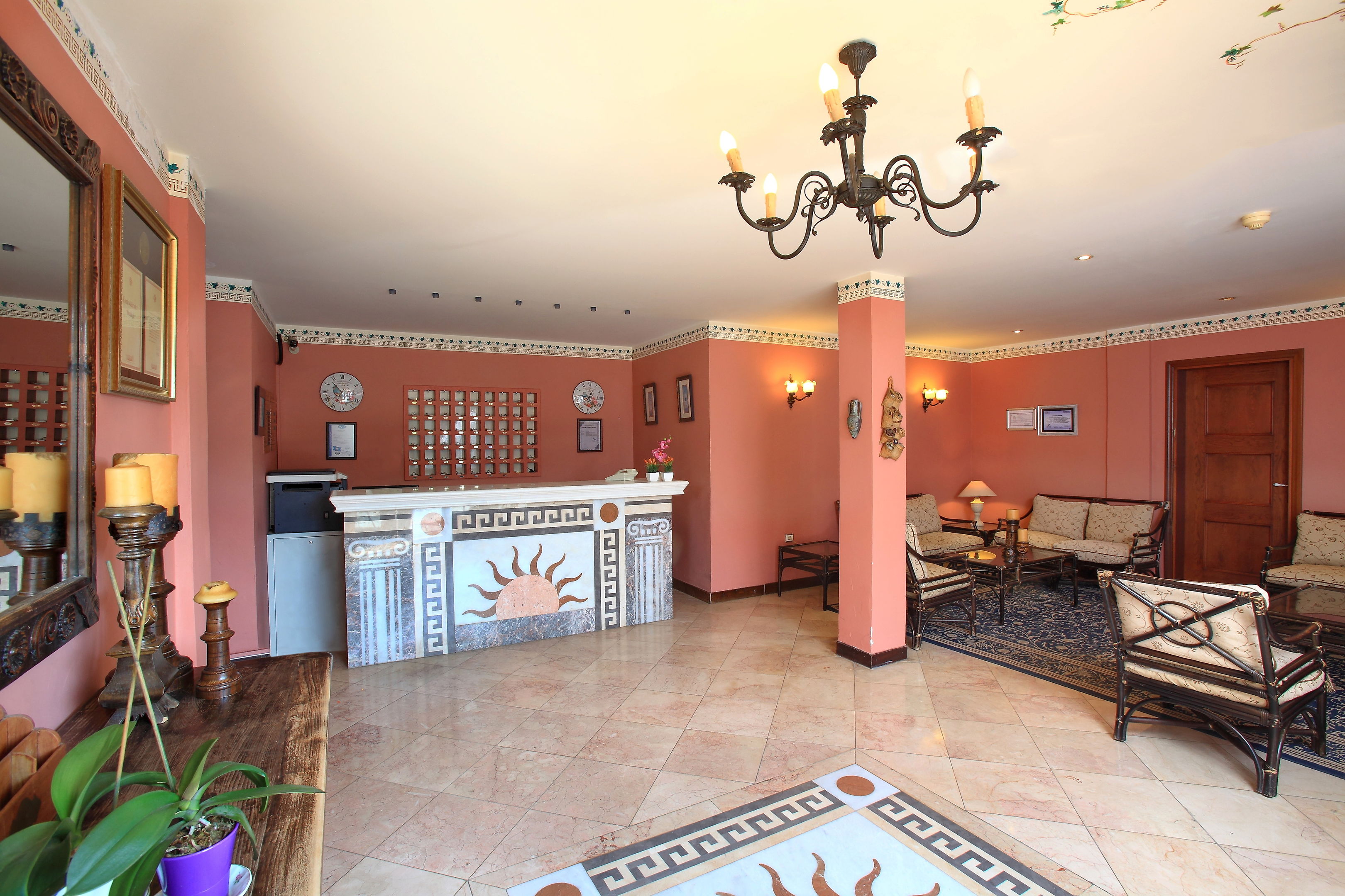 ELEMENTA HOTEL 12+