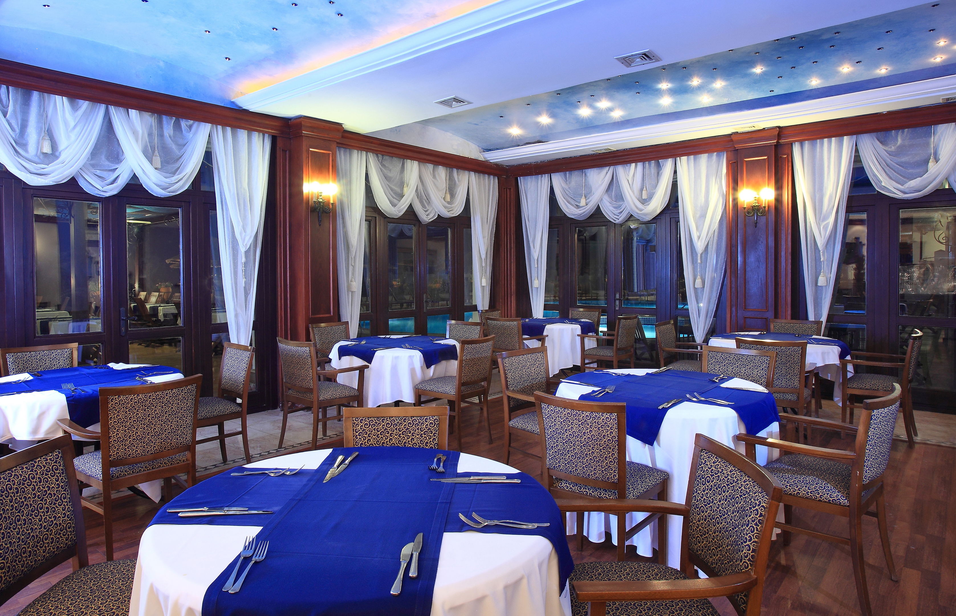 ELEMENTA HOTEL 12+