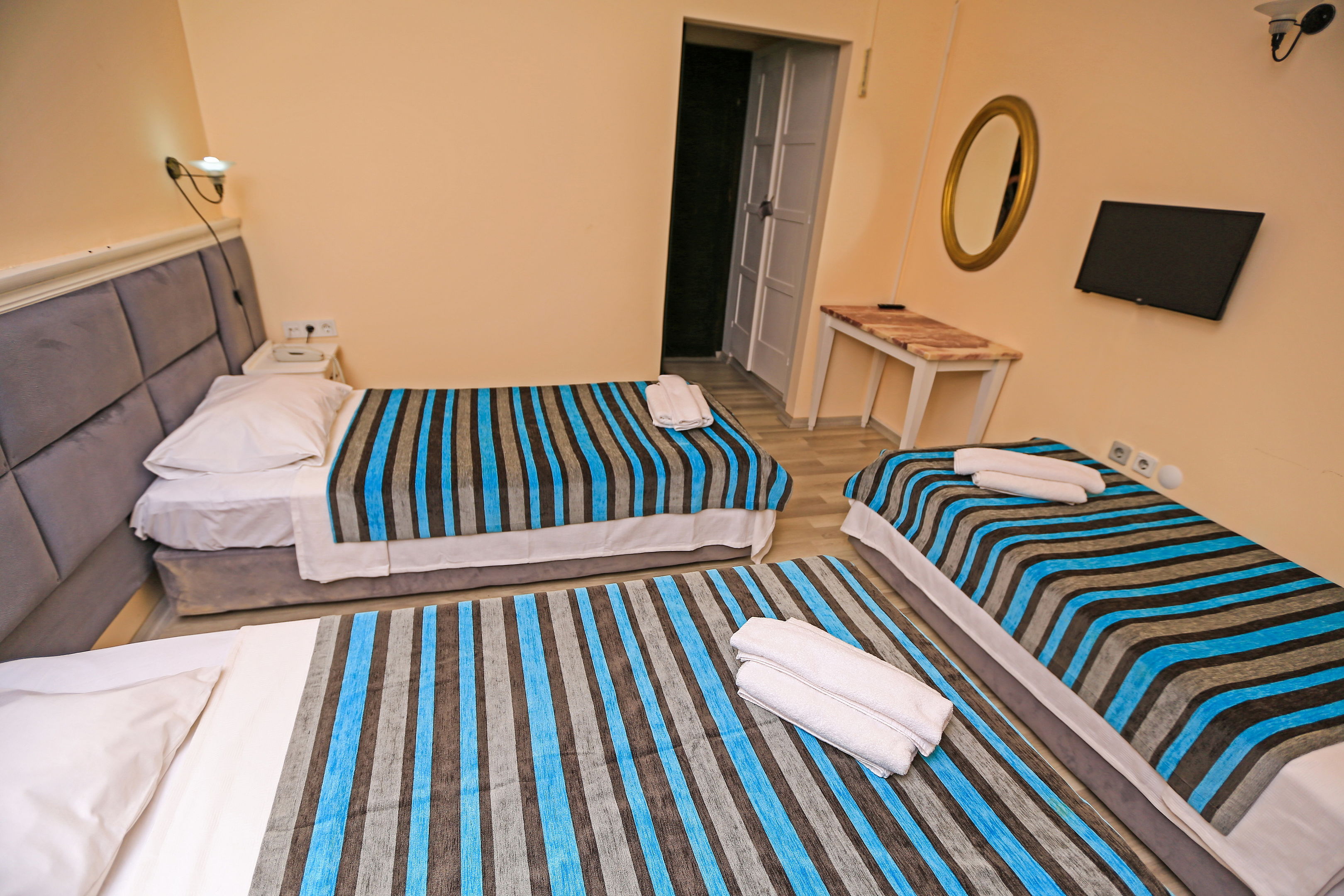 BLEU NUIT HOTEL