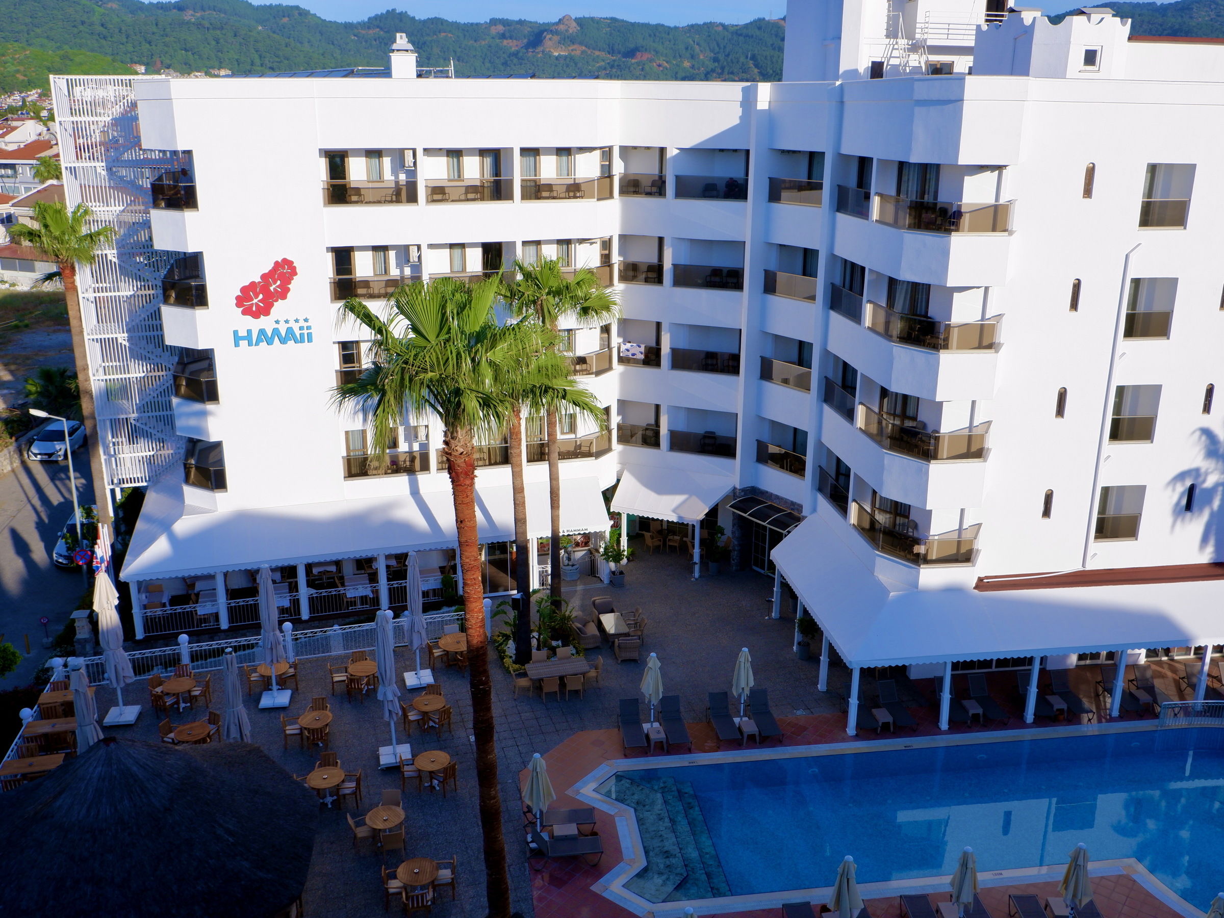 HAWAII HOTEL