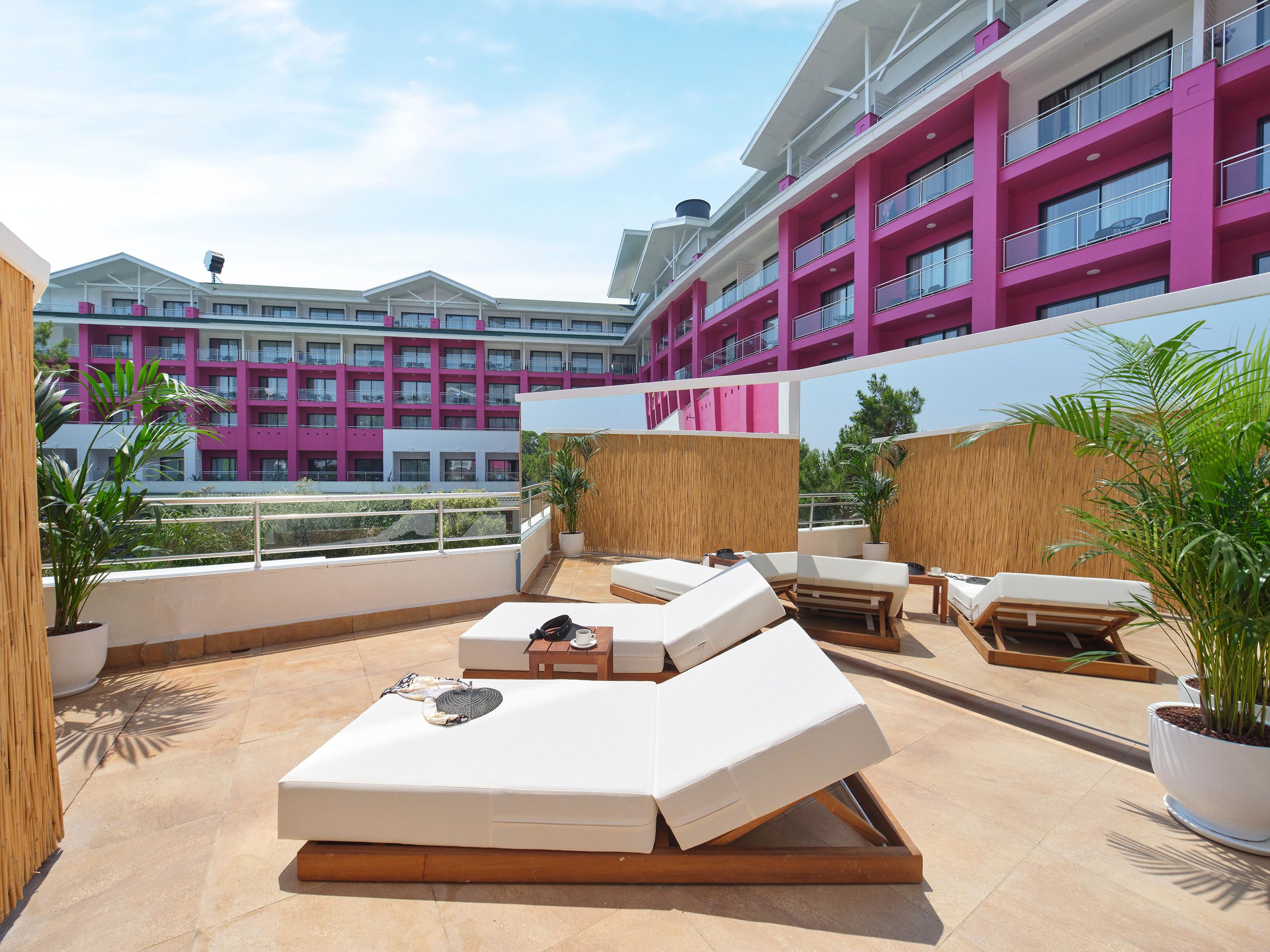 FASHIONTV LUXE RESORT