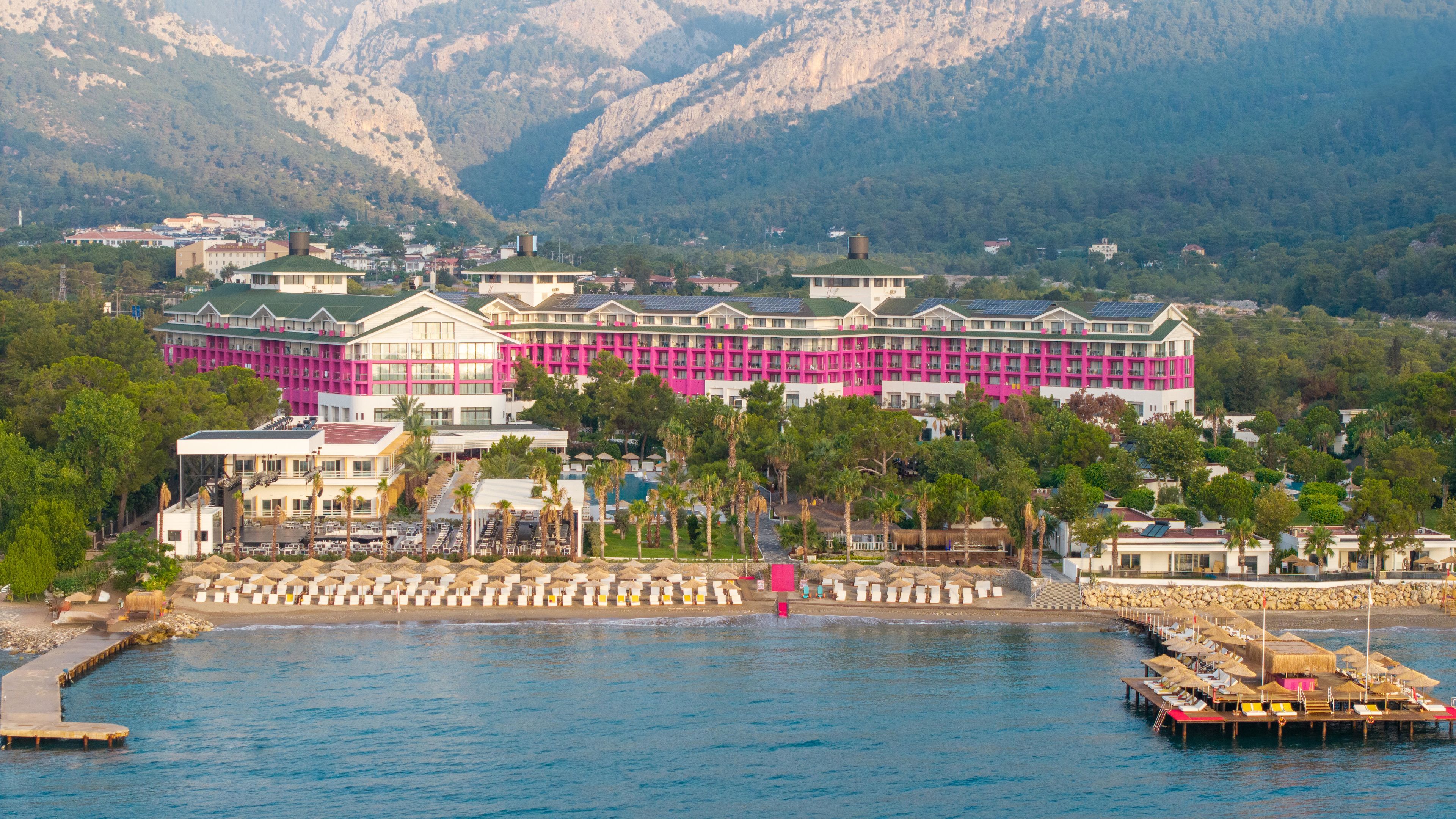 FASHIONTV LUXE RESORT