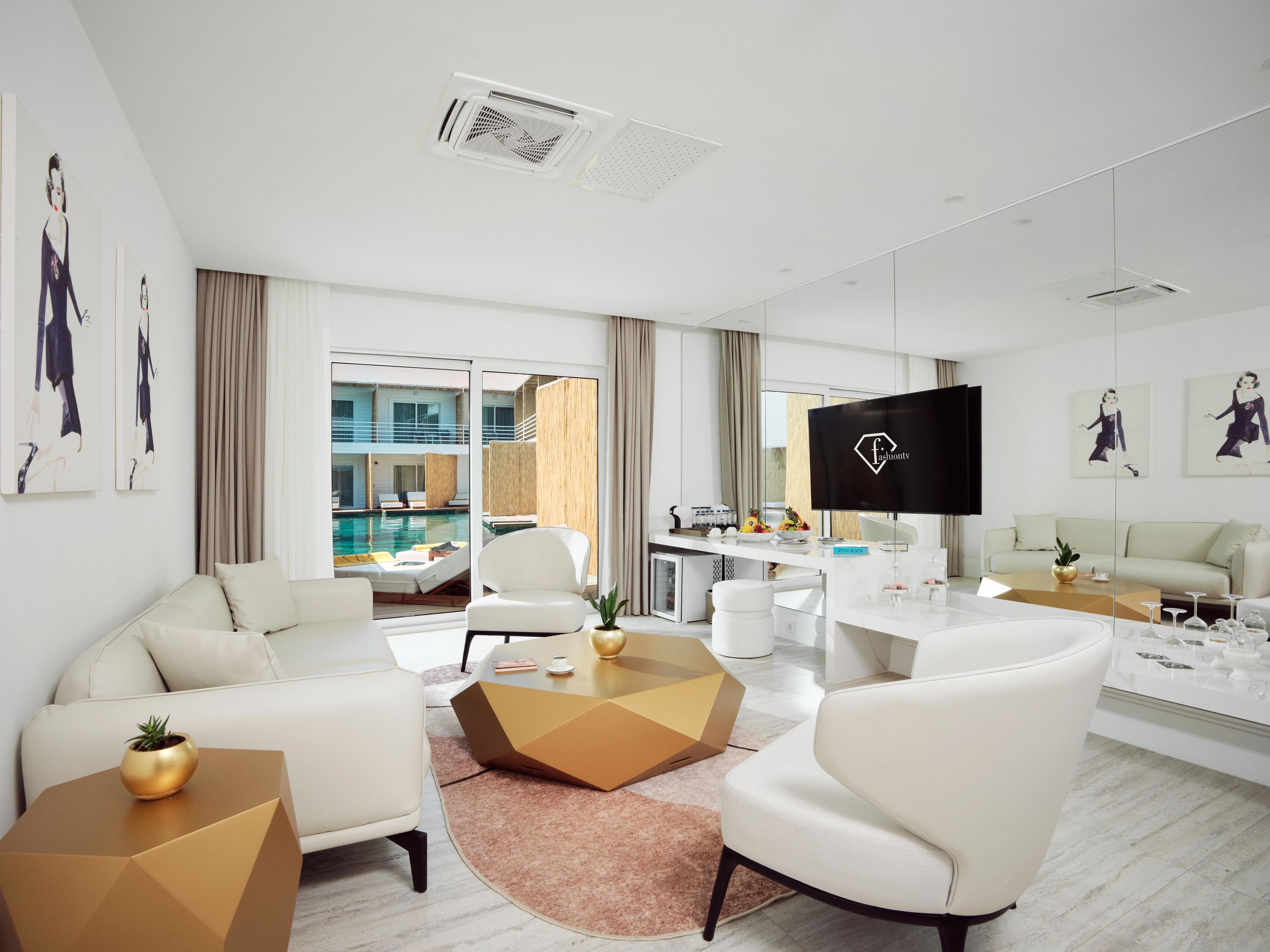FASHIONTV LUXE RESORT