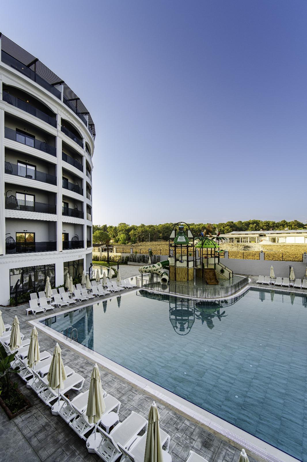 SIDE MOON PALACE HOTEL
