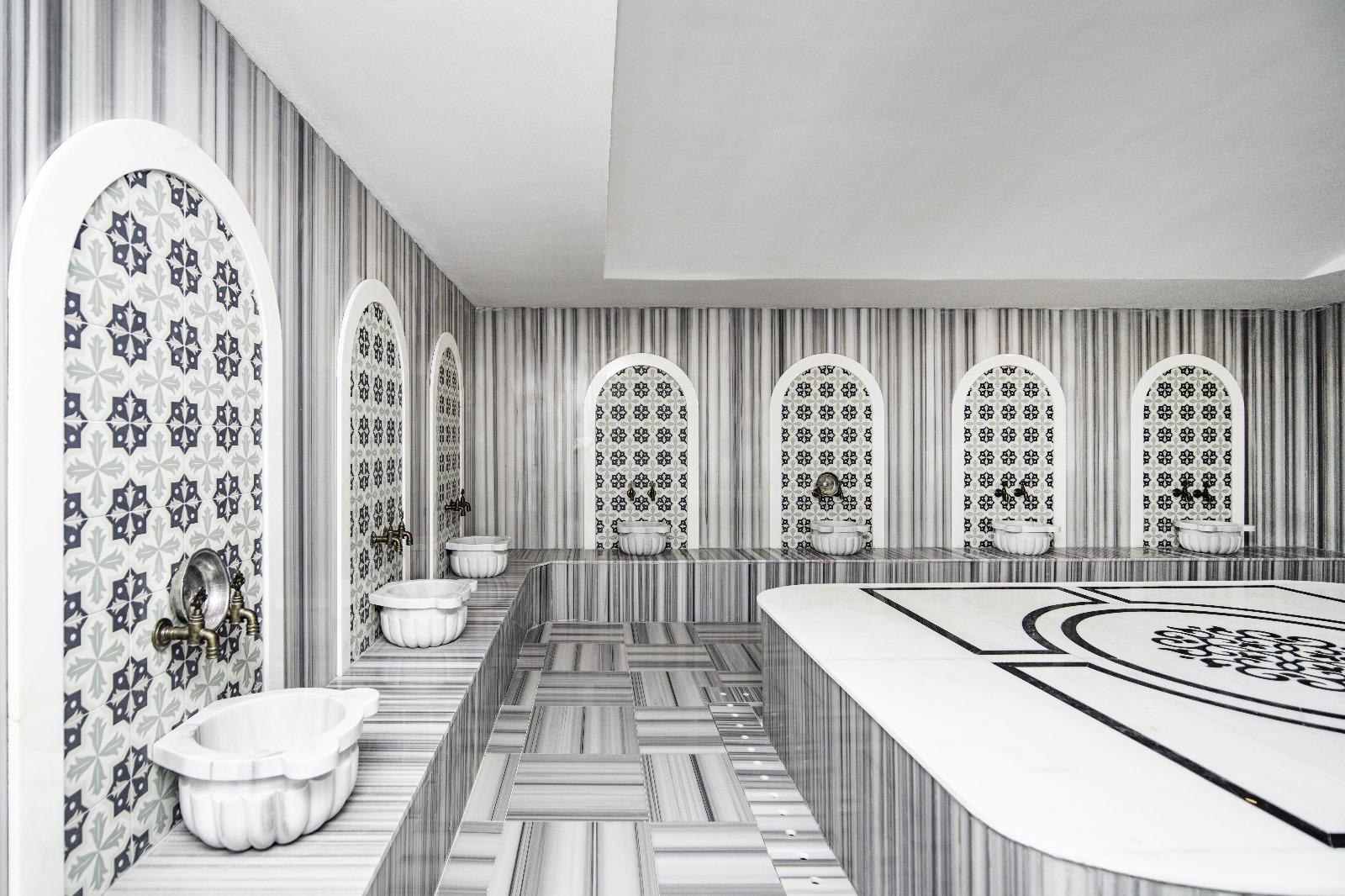 SIDE MOON PALACE HOTEL