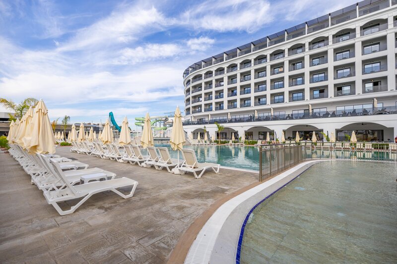 SIDE MOON PALACE HOTEL
