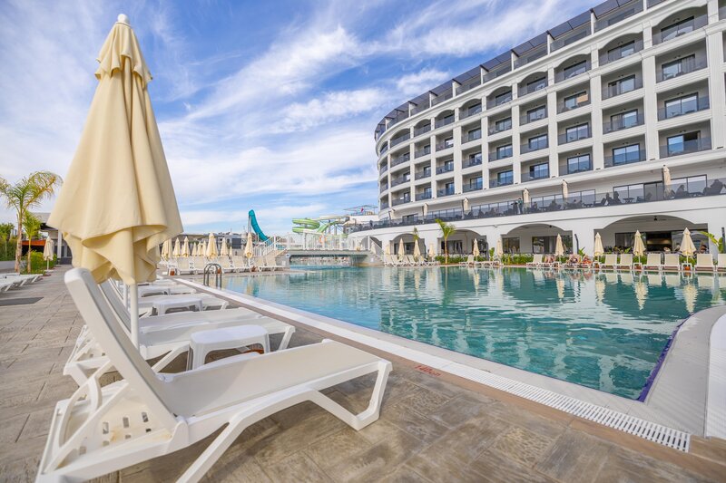 SIDE MOON PALACE HOTEL