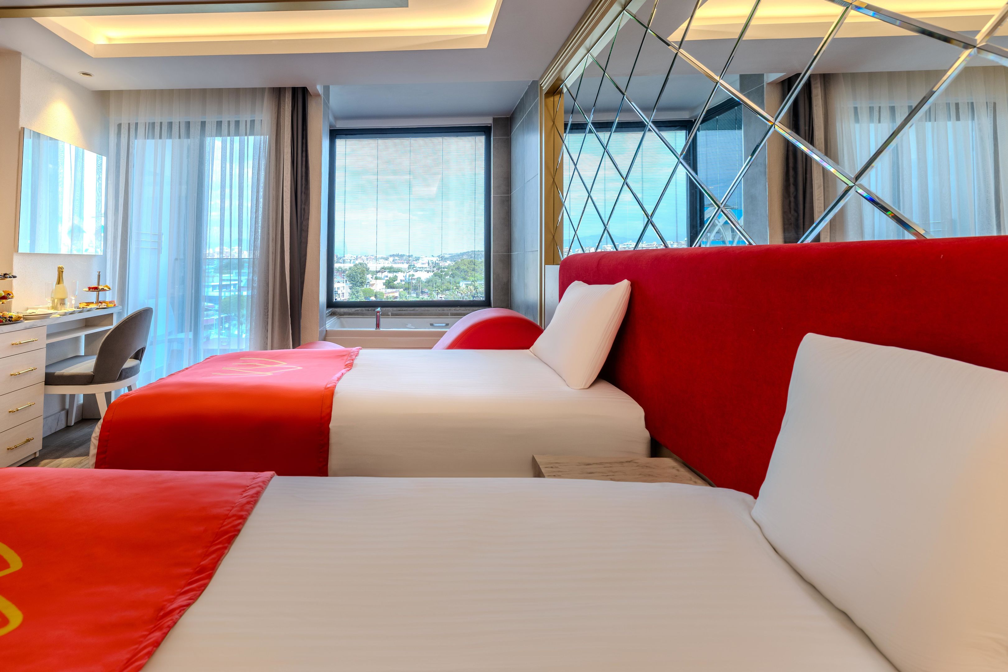 GRANADA LUXURY RED ADULT ONLY 16+