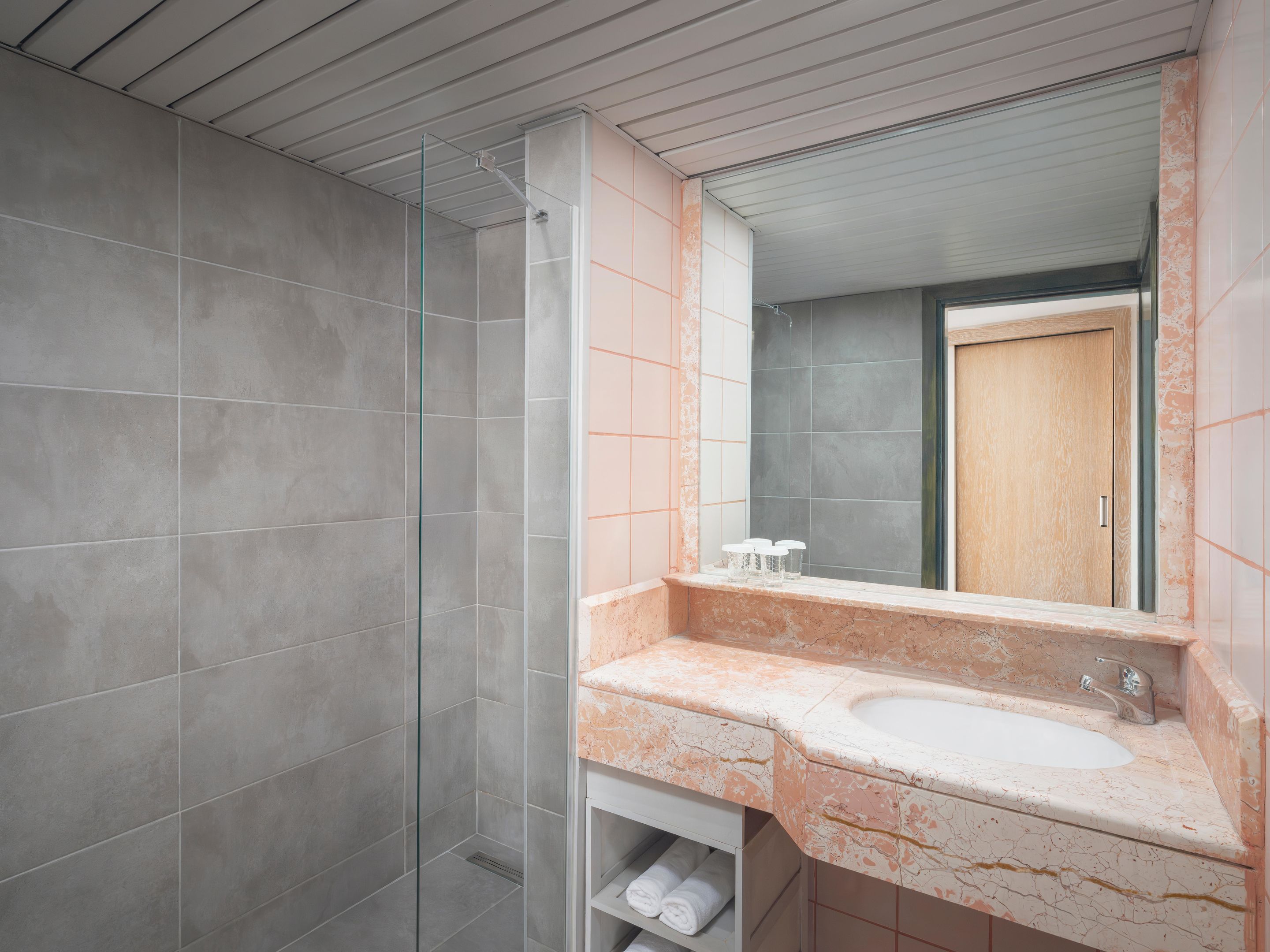 ASTERIA COLLECTION SIDE