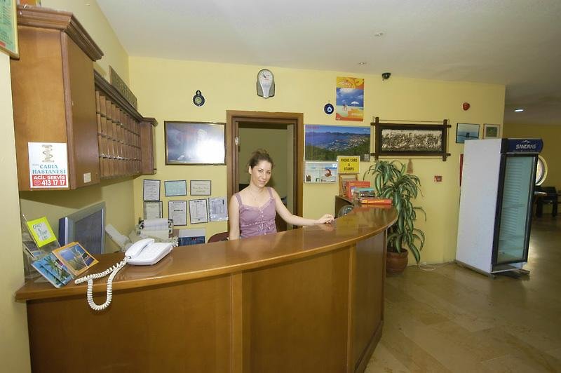 AURASIA BEACH HOTEL