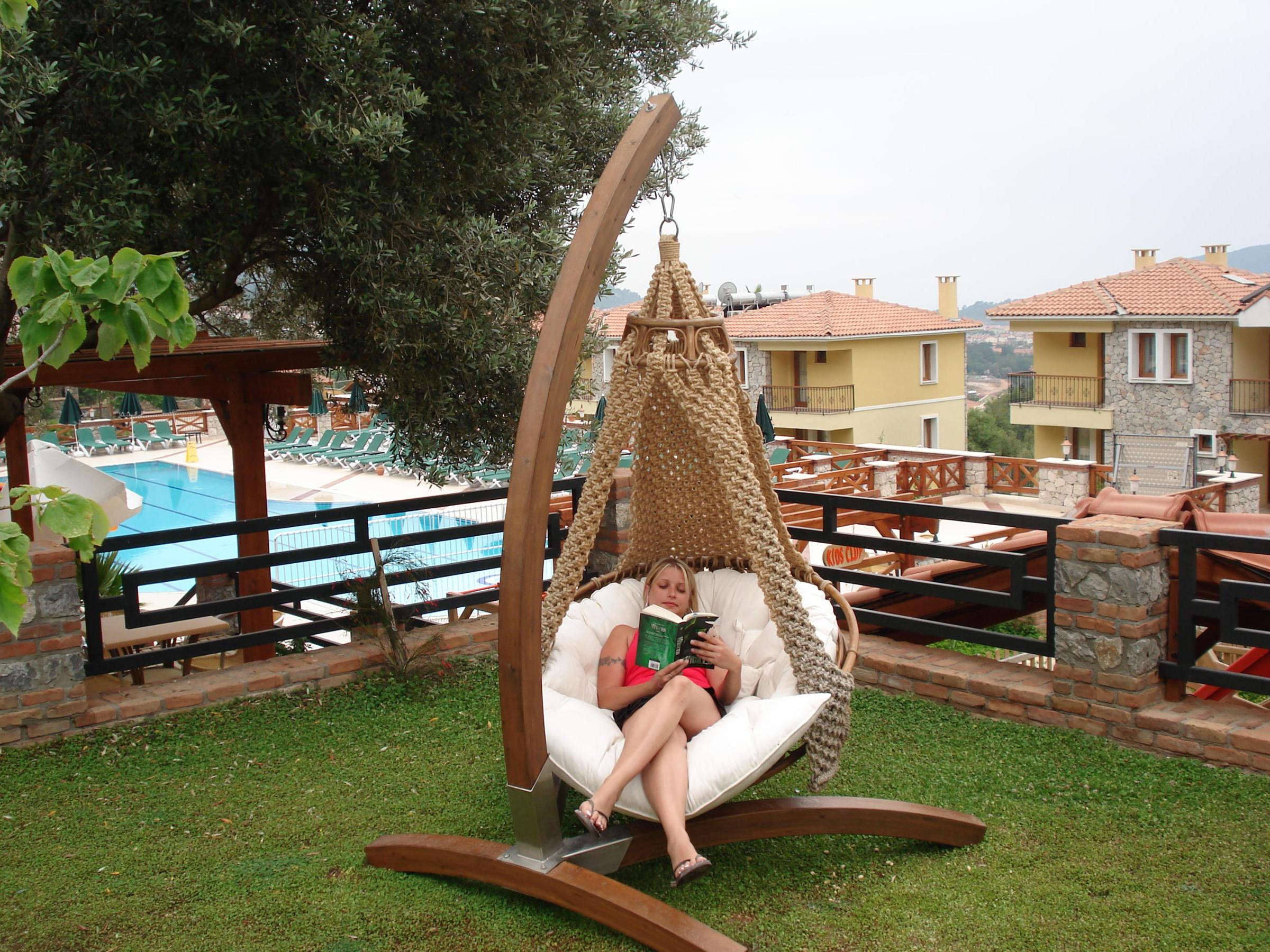 PERDIKIA HILL HOTEL