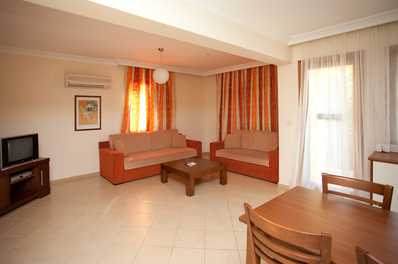 PERDIKIA HILL HOTEL