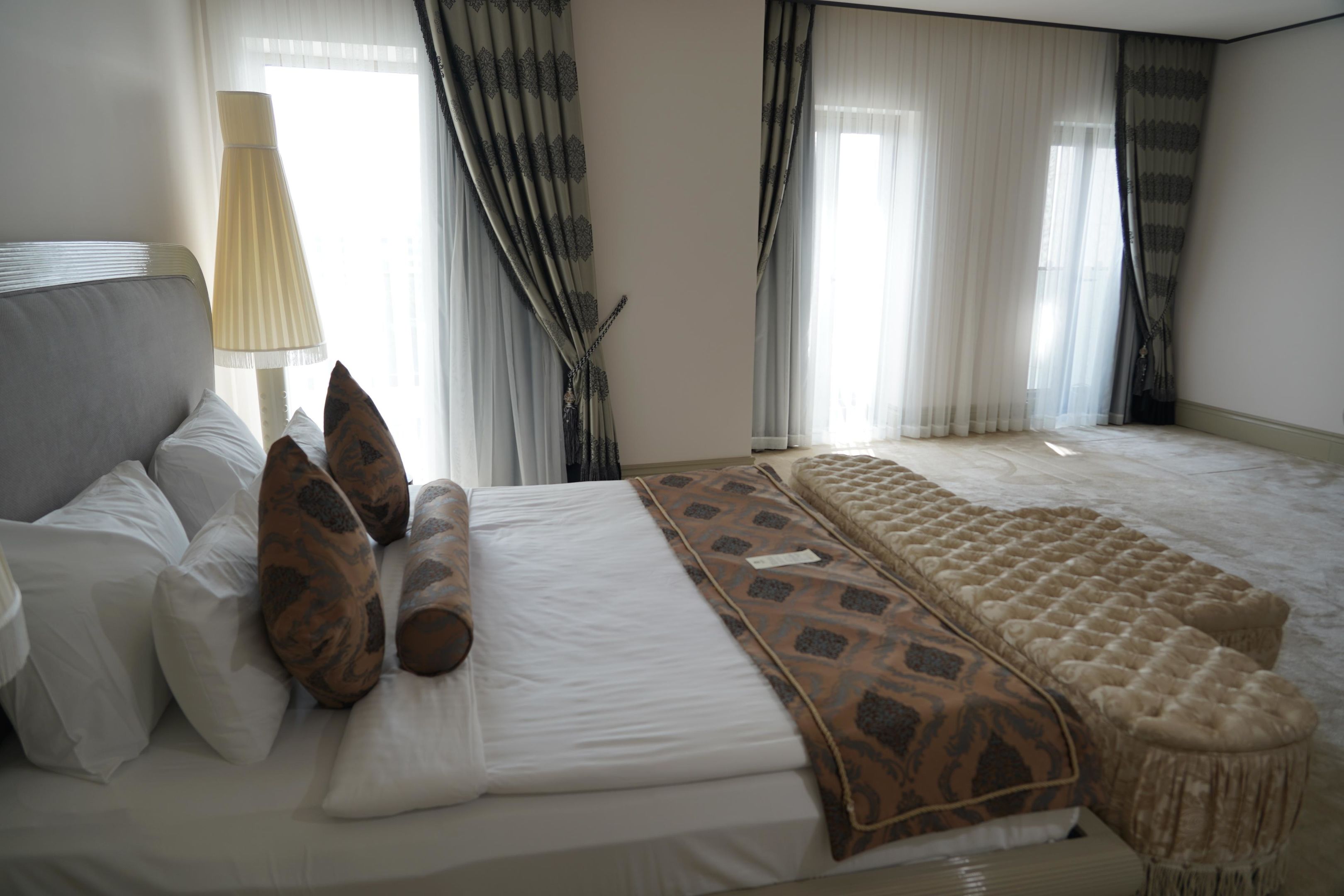 SELECTUM LUXURY RESORT