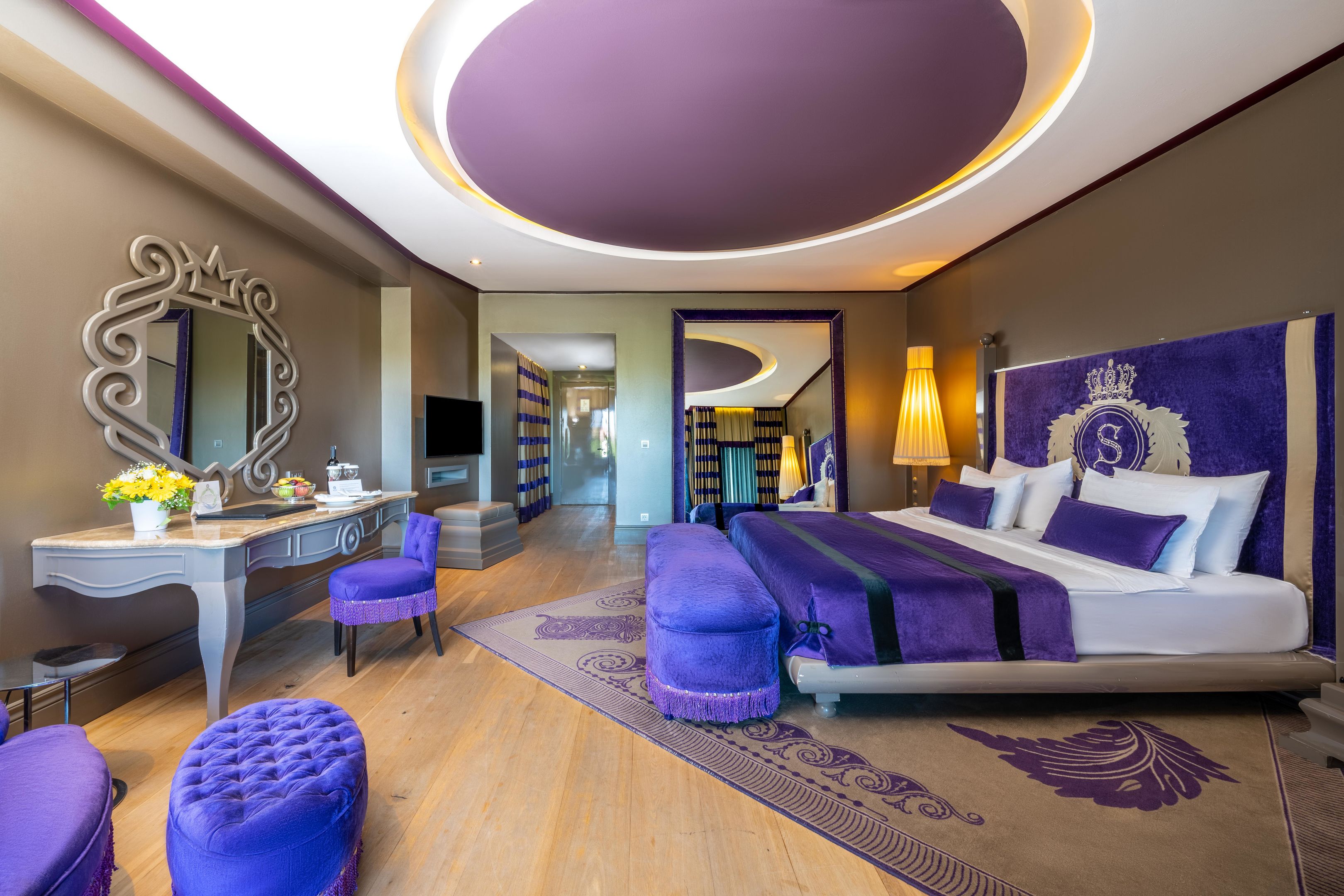 SELECTUM LUXURY RESORT