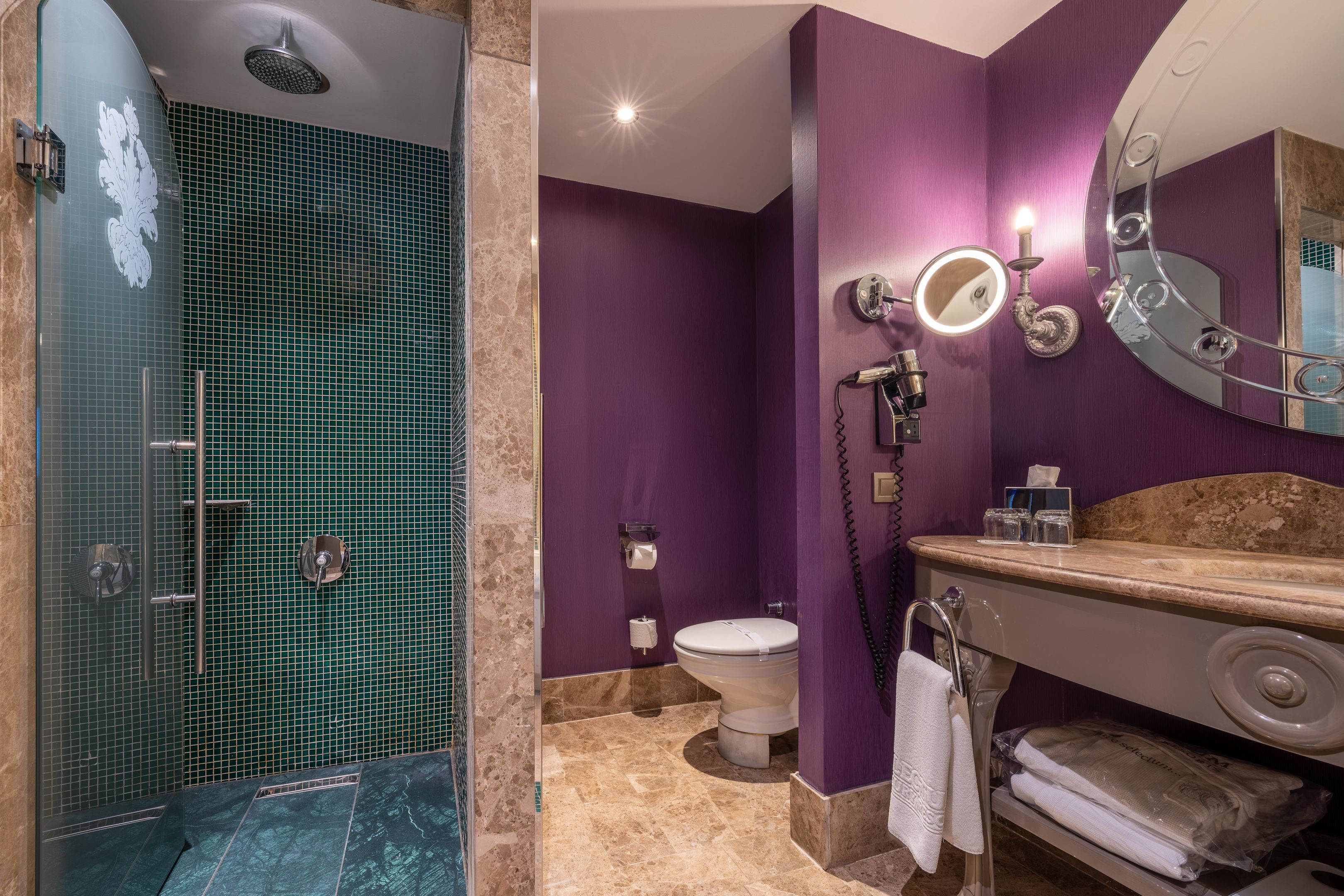 SELECTUM LUXURY RESORT