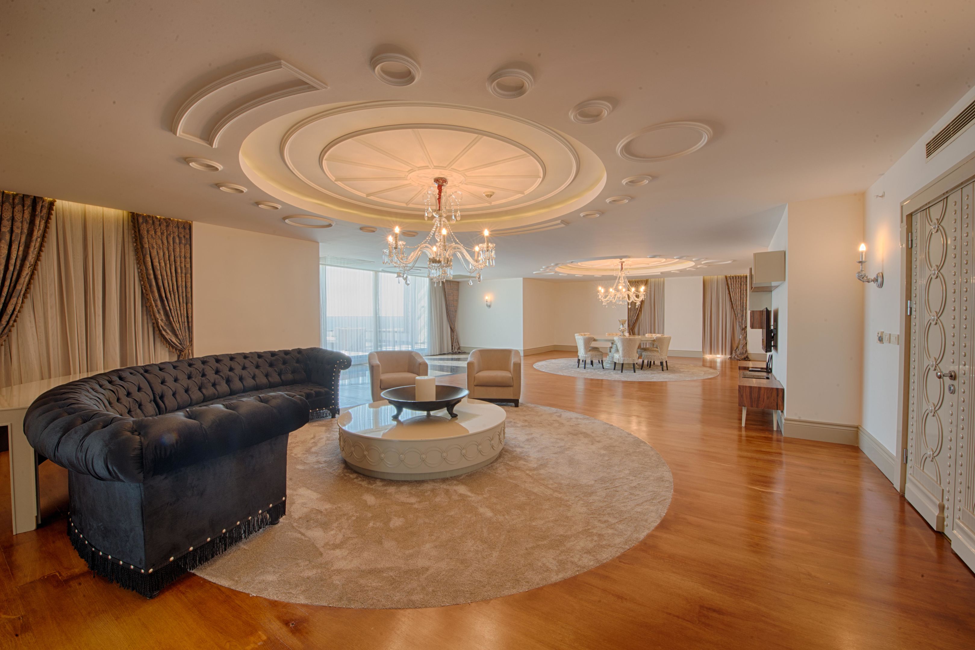 SELECTUM LUXURY RESORT