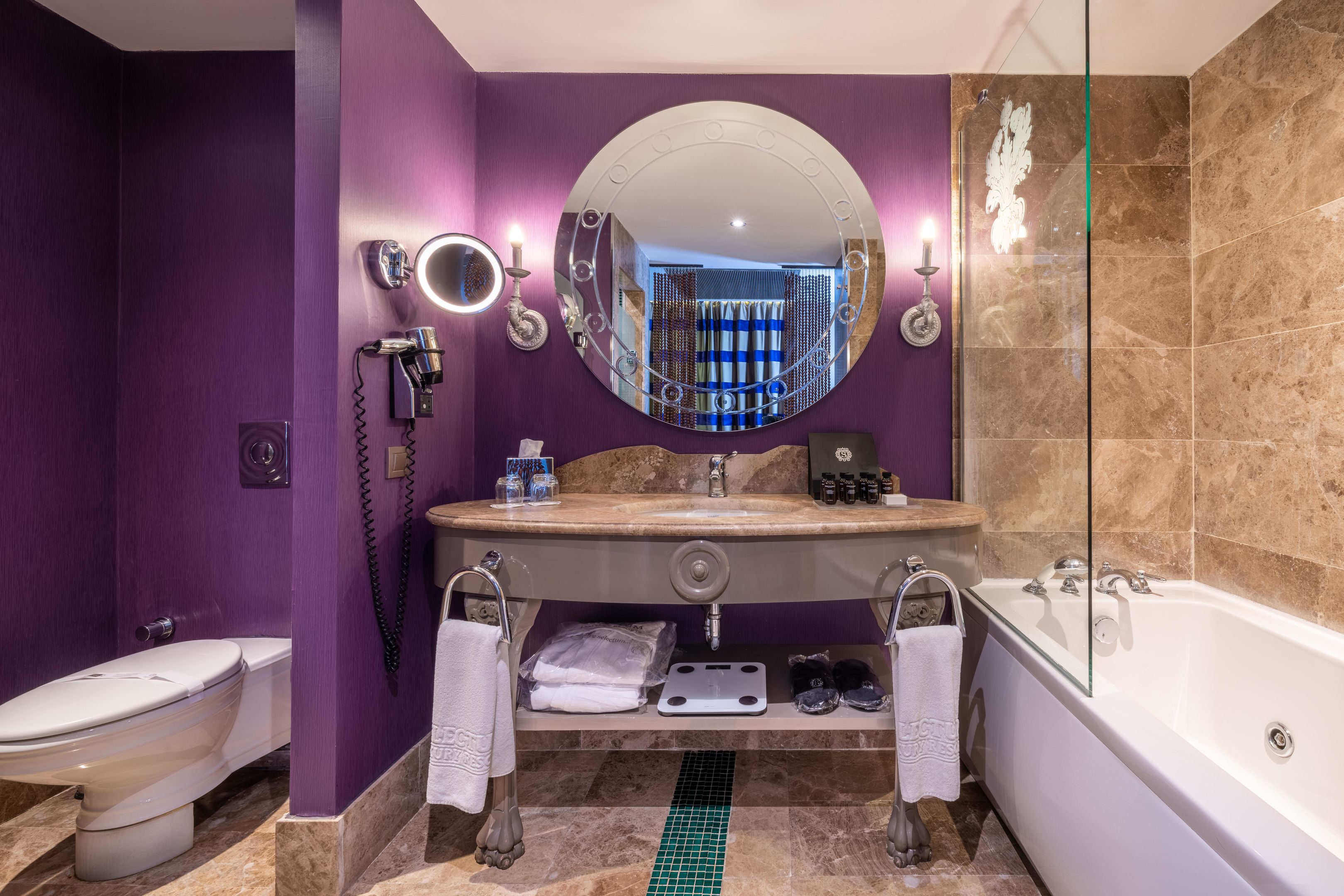 SELECTUM LUXURY RESORT