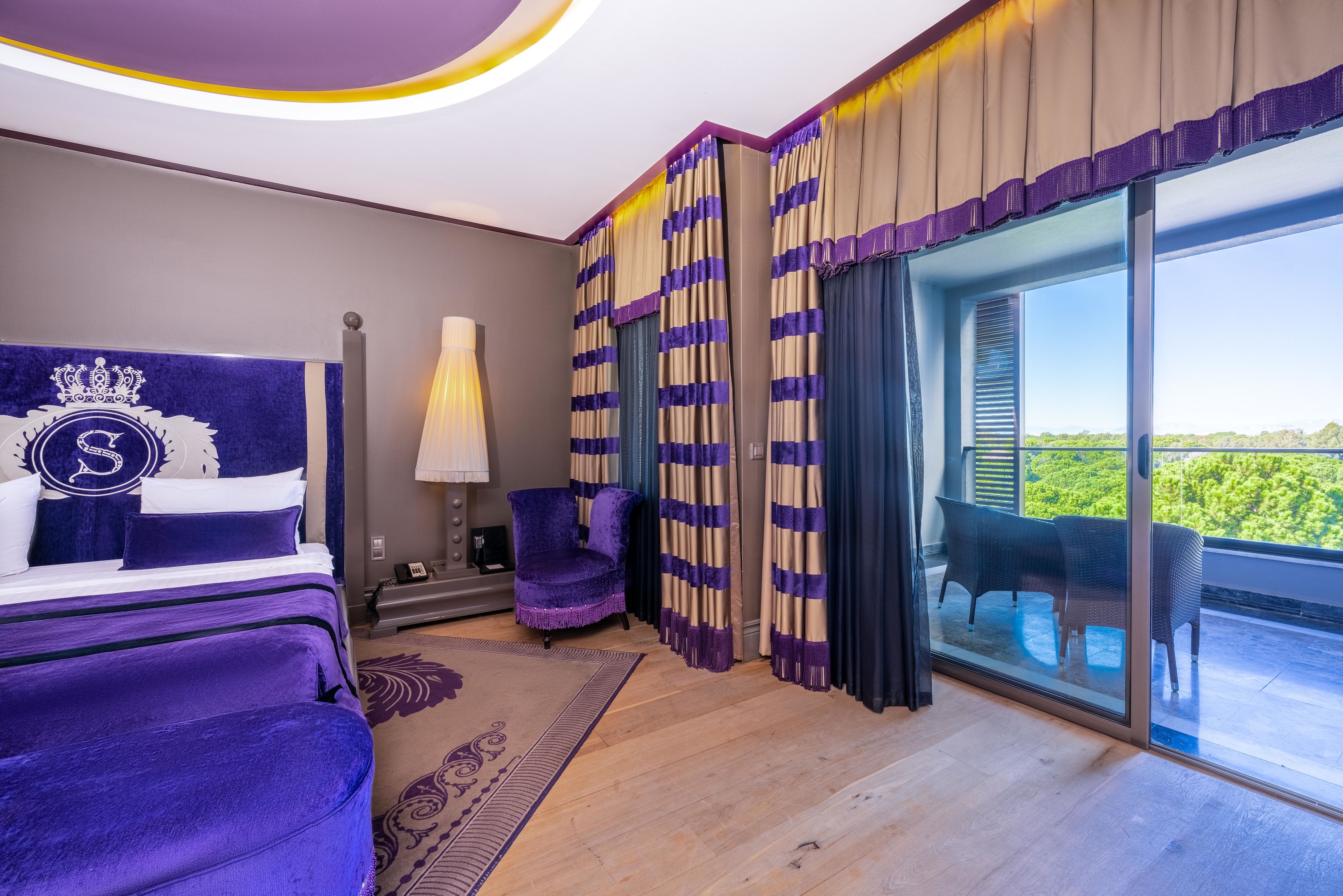 SELECTUM LUXURY RESORT